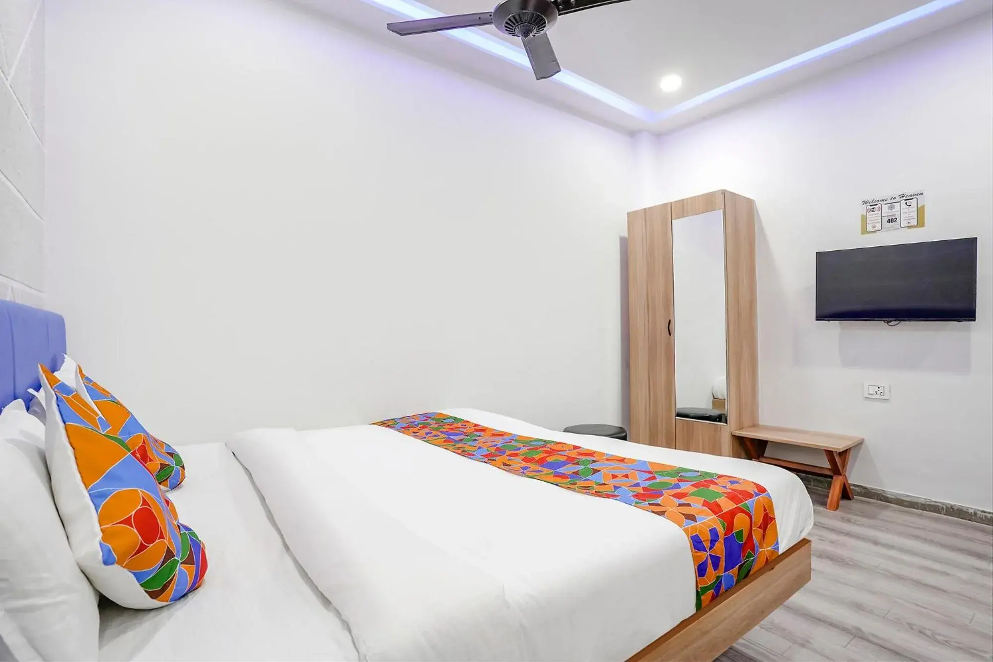 Communal lounge/ TV room, Bed in FabHotel Vrundavan, Athwa Communal lounge/ TV room, Bed in FabHotel Vrundavan, Athwa