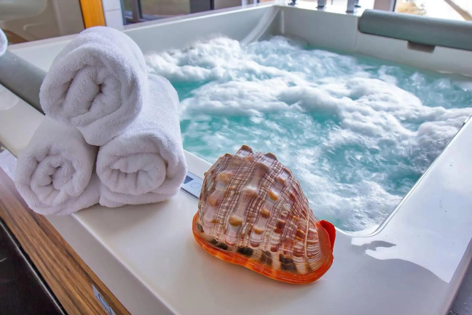 Suite Aquamarina con Jacuzzi Riservata & SPA