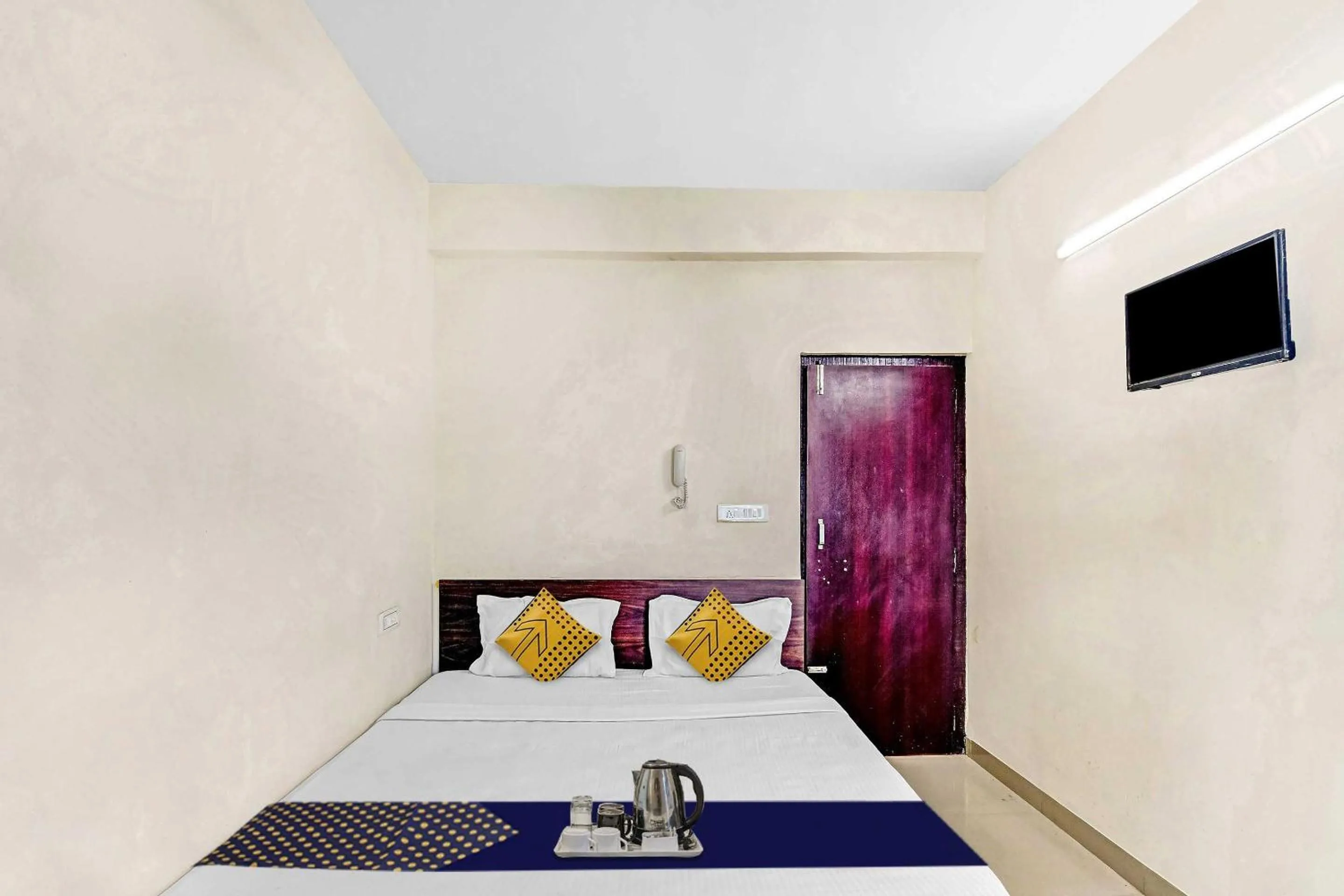 Bedroom in Hotel O MAITY RESIDENCY