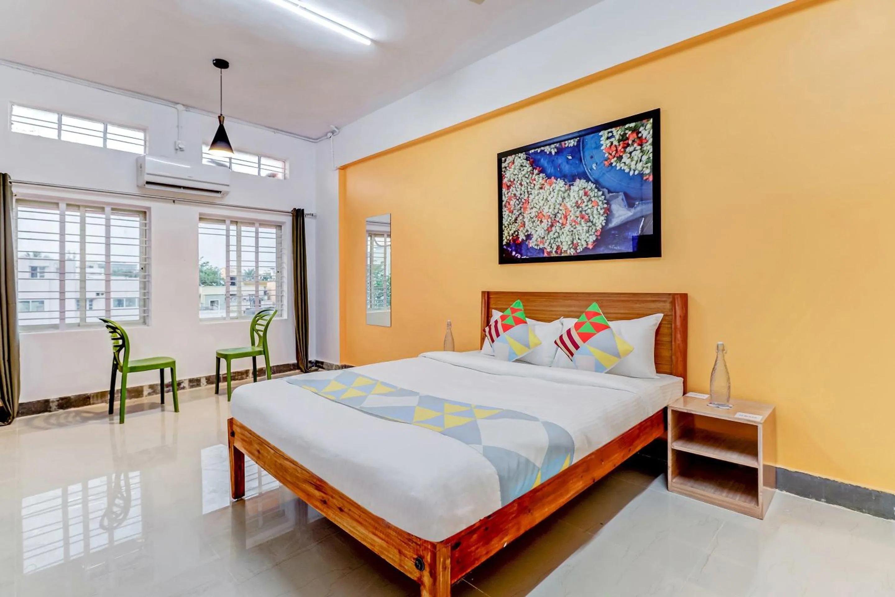 Lobby or reception, Bed in Capital O Elite Stay Jp Nagar Near SRI SATHYA GANAPATHI SHIRDI SAIBABA Temple