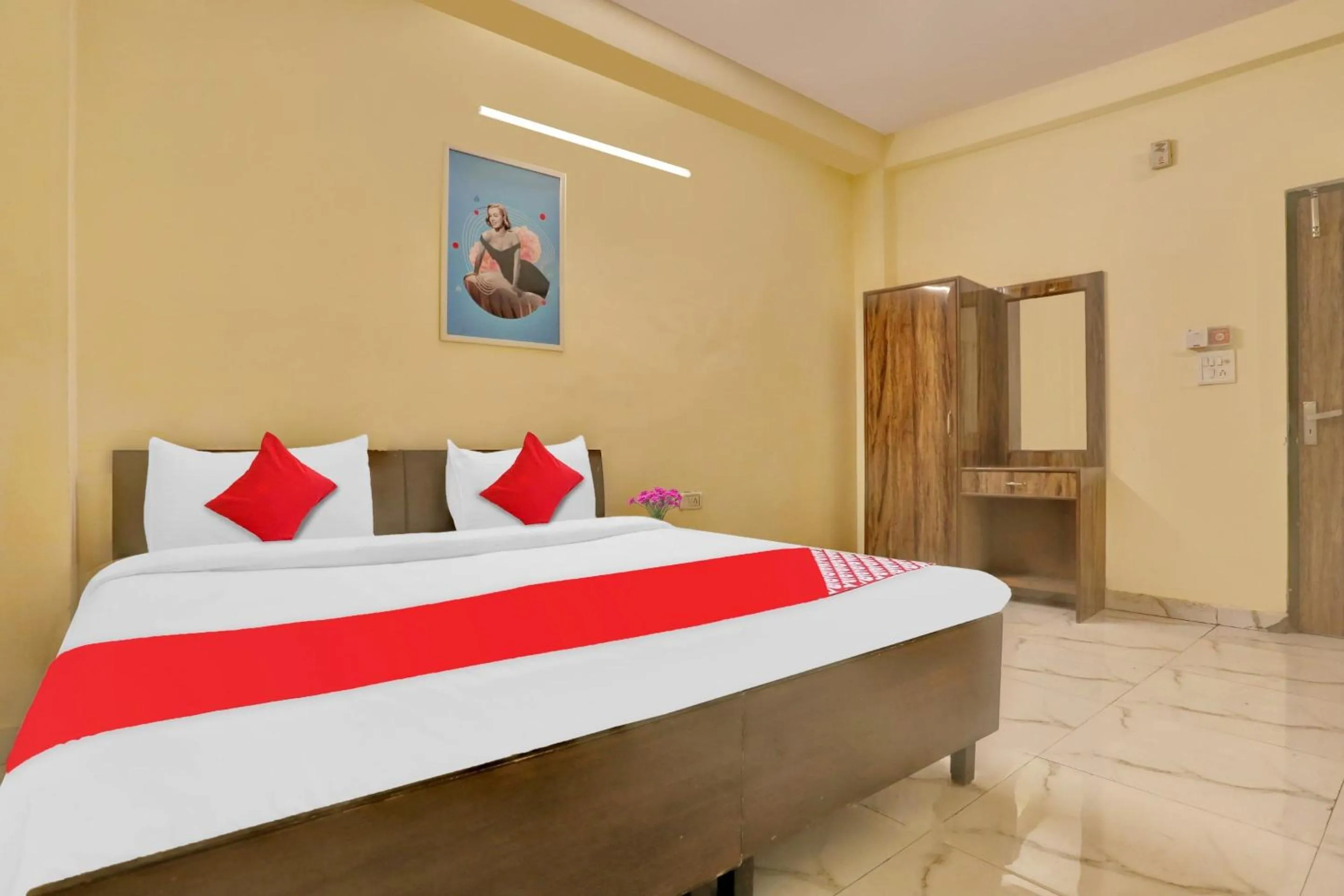 Bedroom, Bed in Hotel O Raas Near Hira Sweet