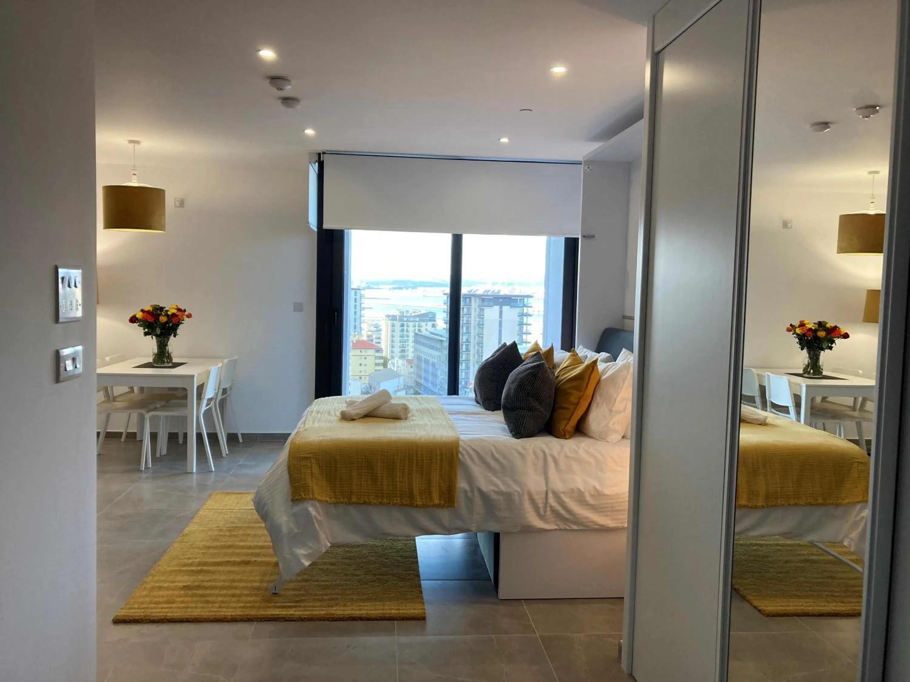 Bed in E1 Suites & Spa aparthotel style - Gym & Spa