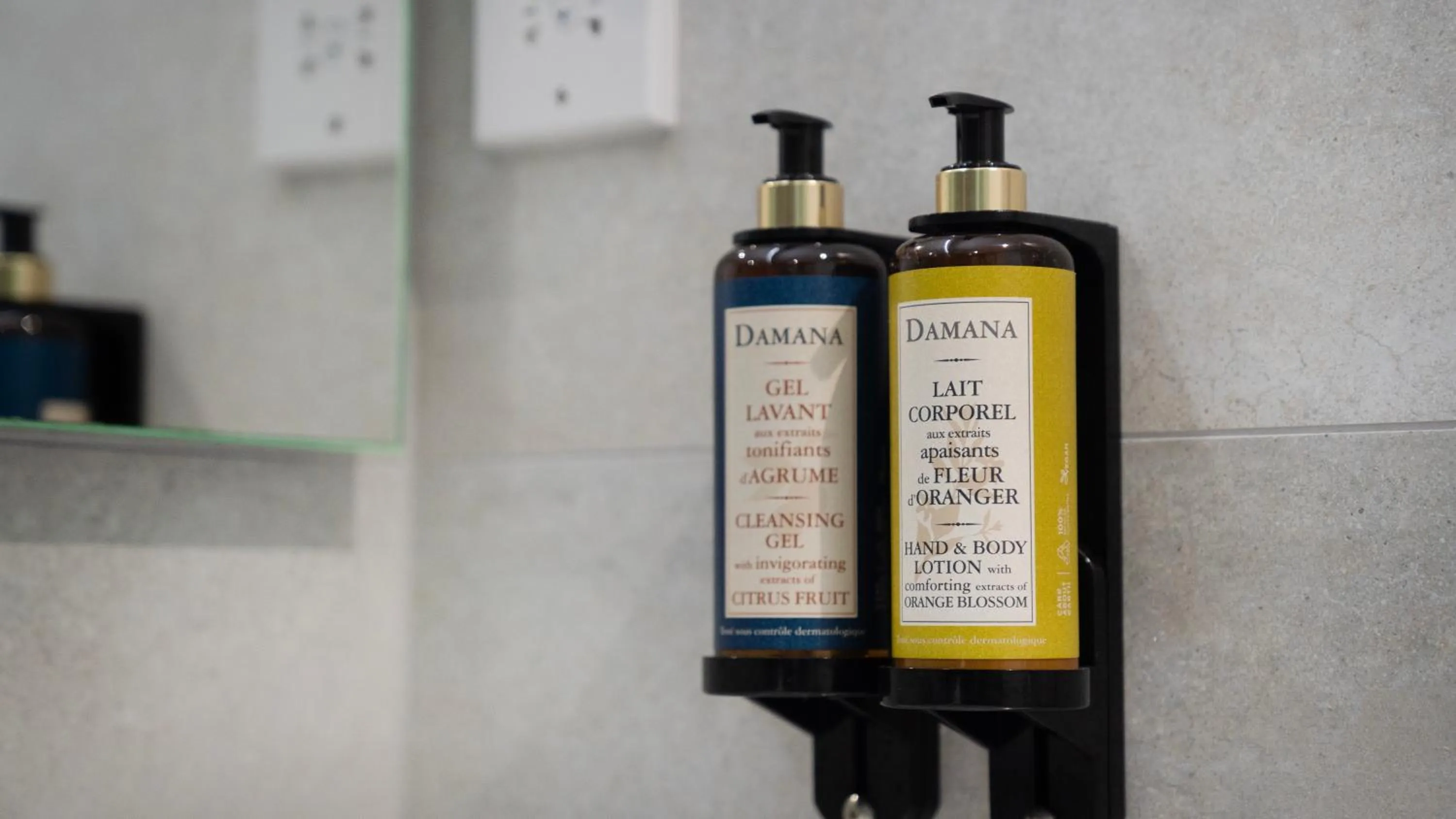 Shower in E1 Suites & Spa aparthotel style - Gym & Spa