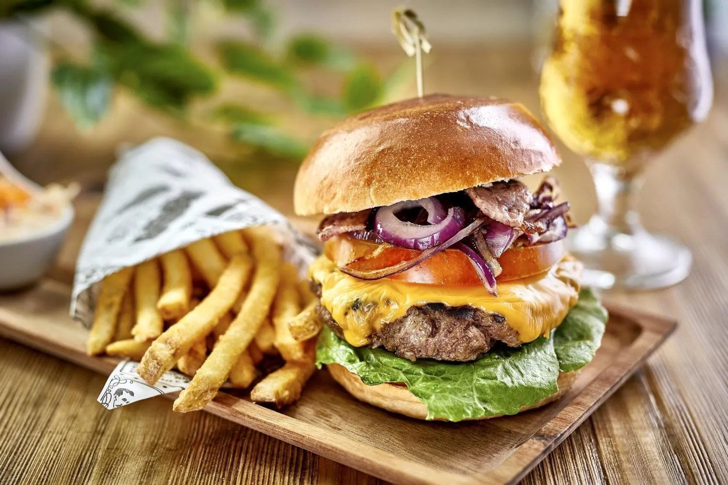 Restaurant/places to eat in E1 Suites & Spa aparthotel style - Gym & Spa