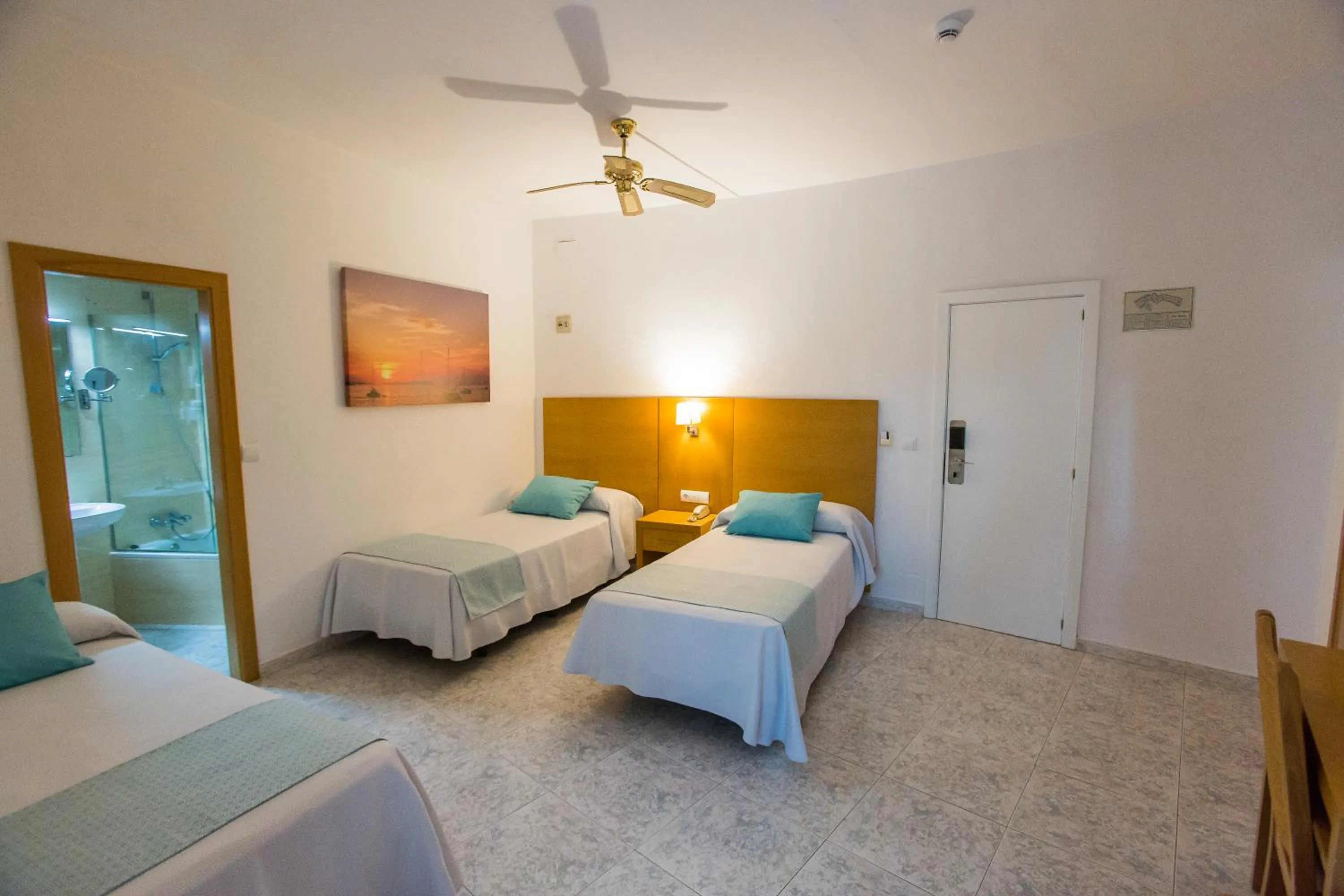 Toilet in Hotel Tagomago