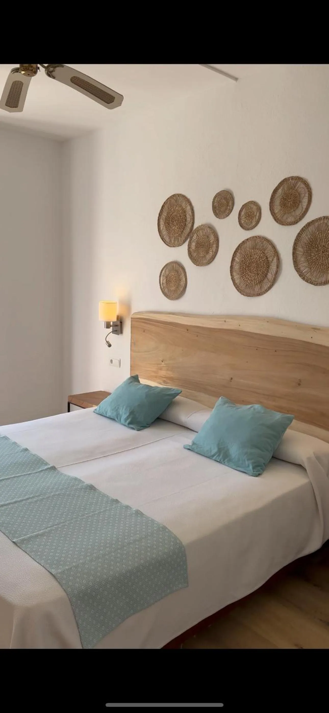 Bed in Hotel Tagomago