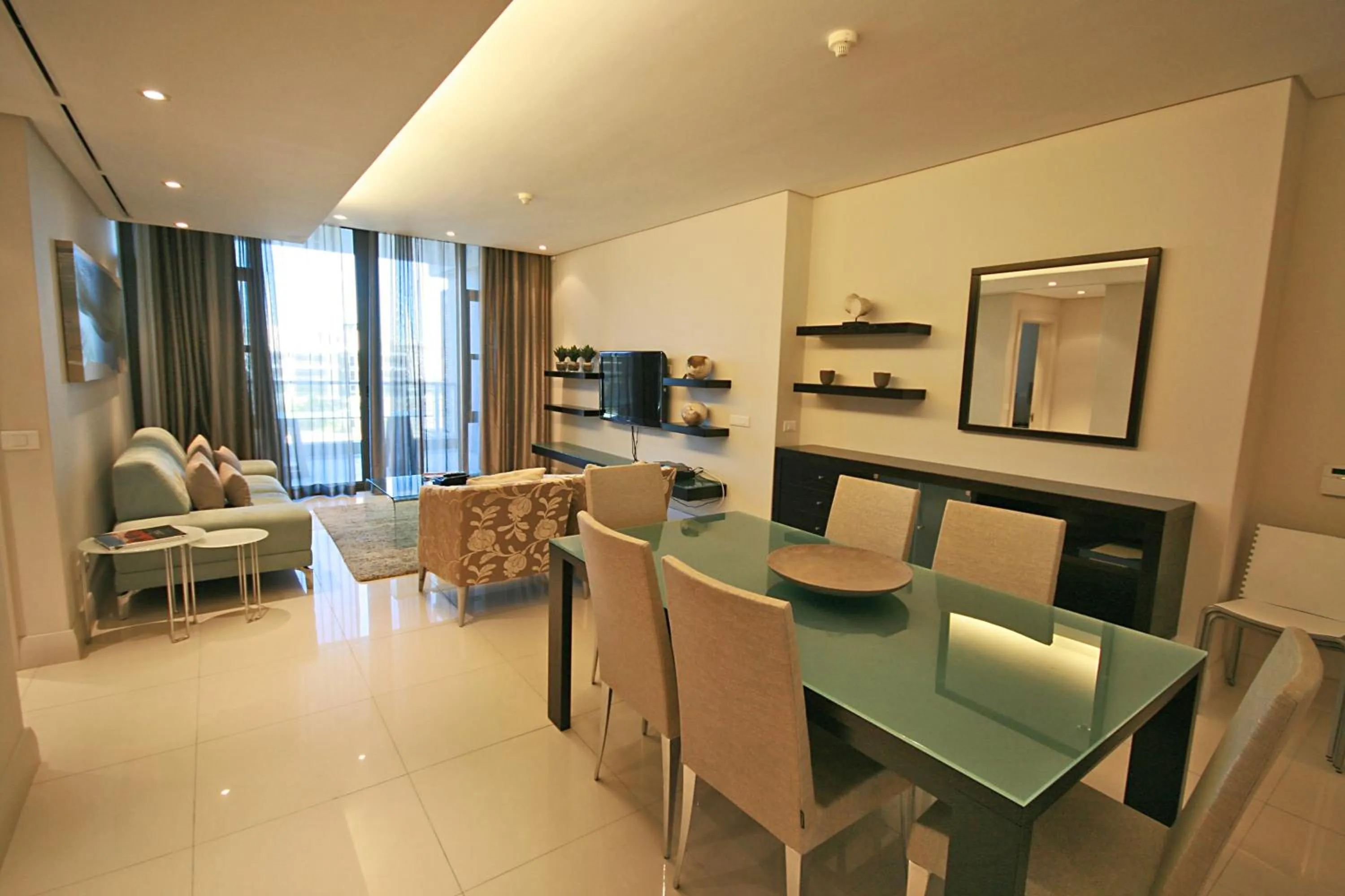 Communal lounge/ TV room in One Bedroom Apartment - fully equipped Waterfront based, Va Marina Residential