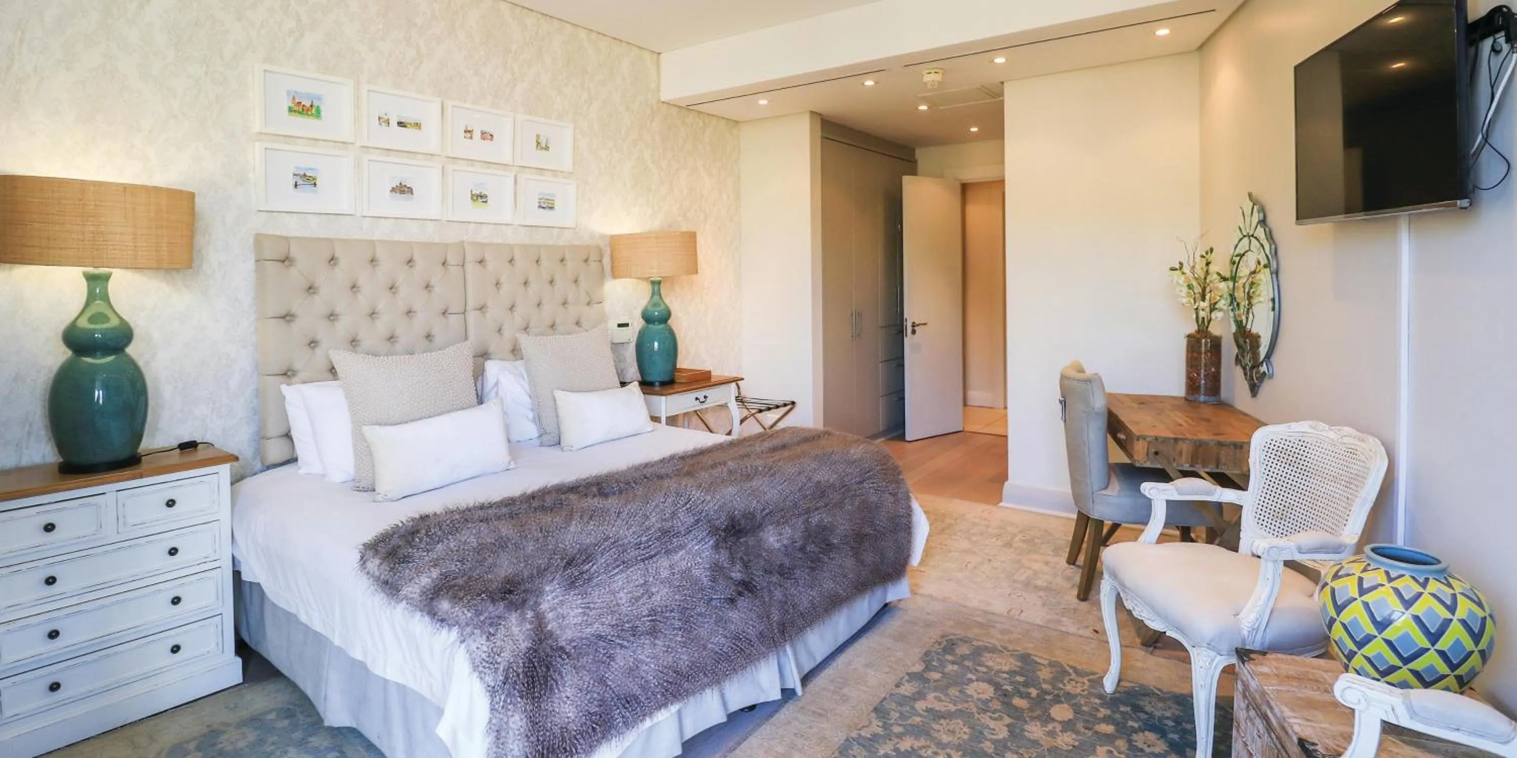 Bedroom, Bed in One Bedroom Apartment - fully equipped Waterfront based, Va Marina Residential