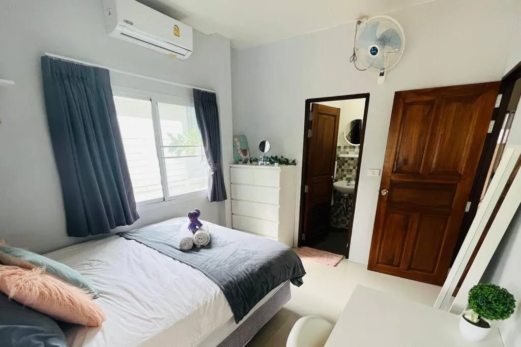 Bed in Holiday house near Lamai with swimming pool. 2 bedrooms
