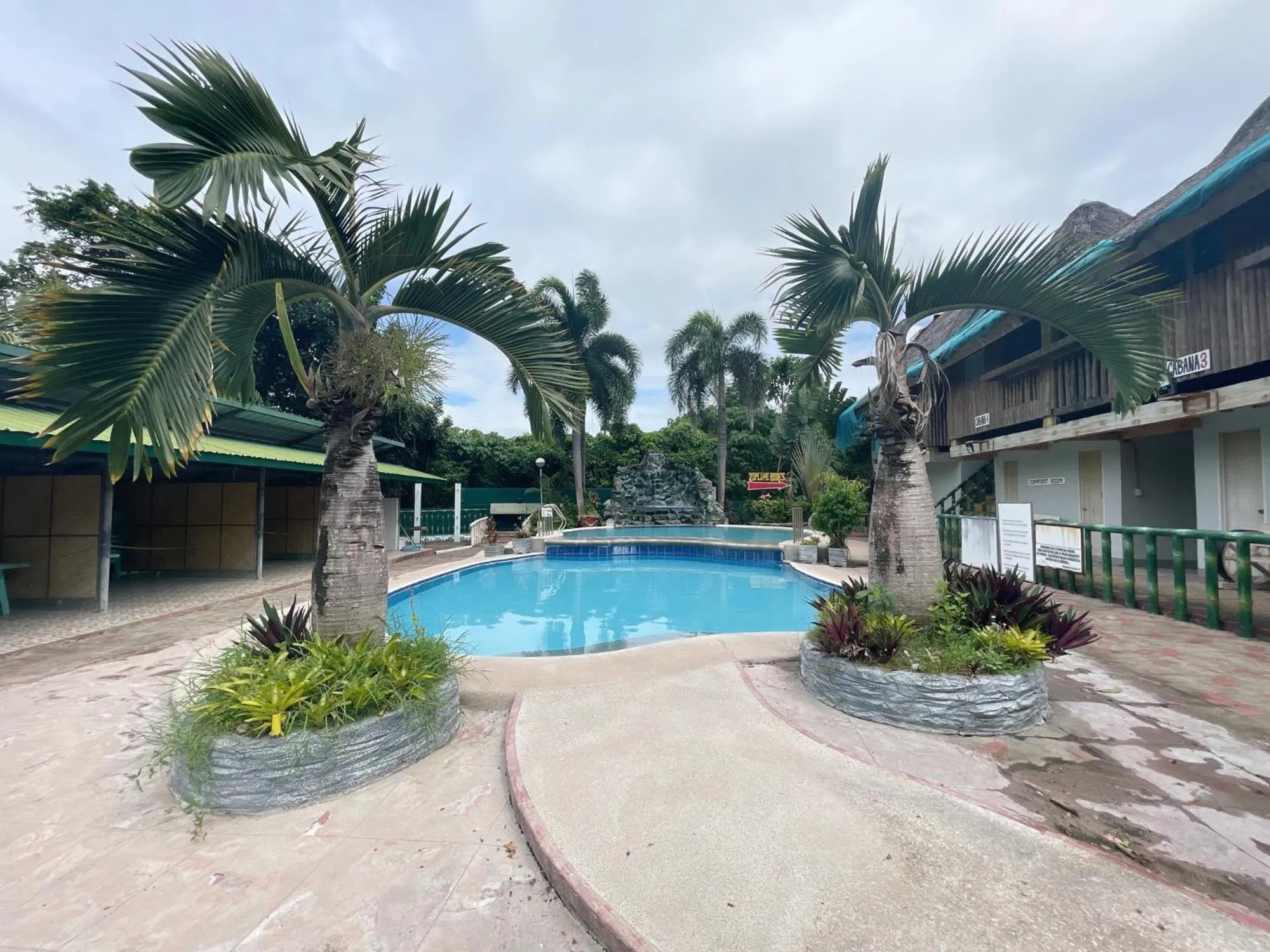 Swimming pool in La Virginia Leisure Park and Amusement