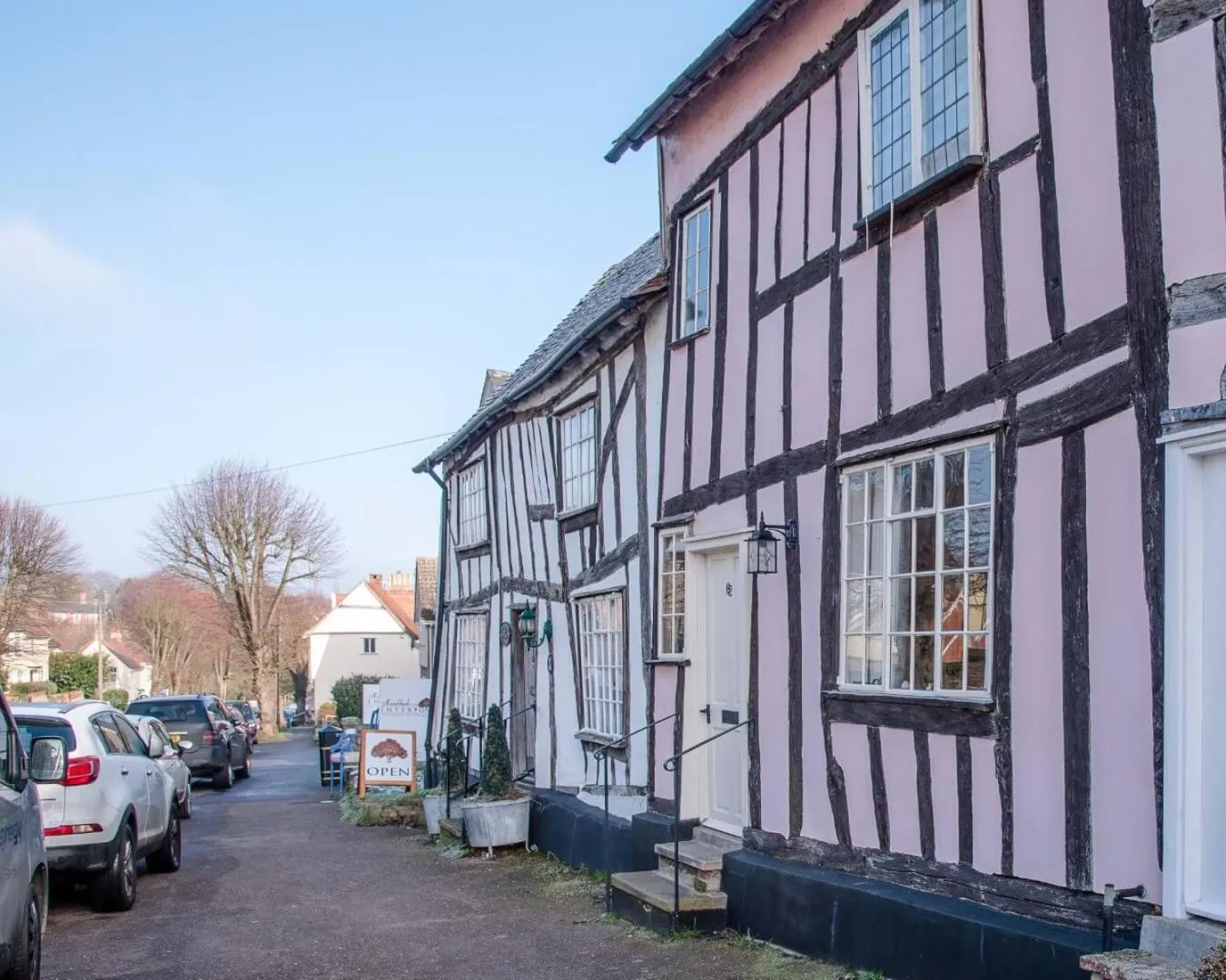 4 Ropers Court, Lavenham