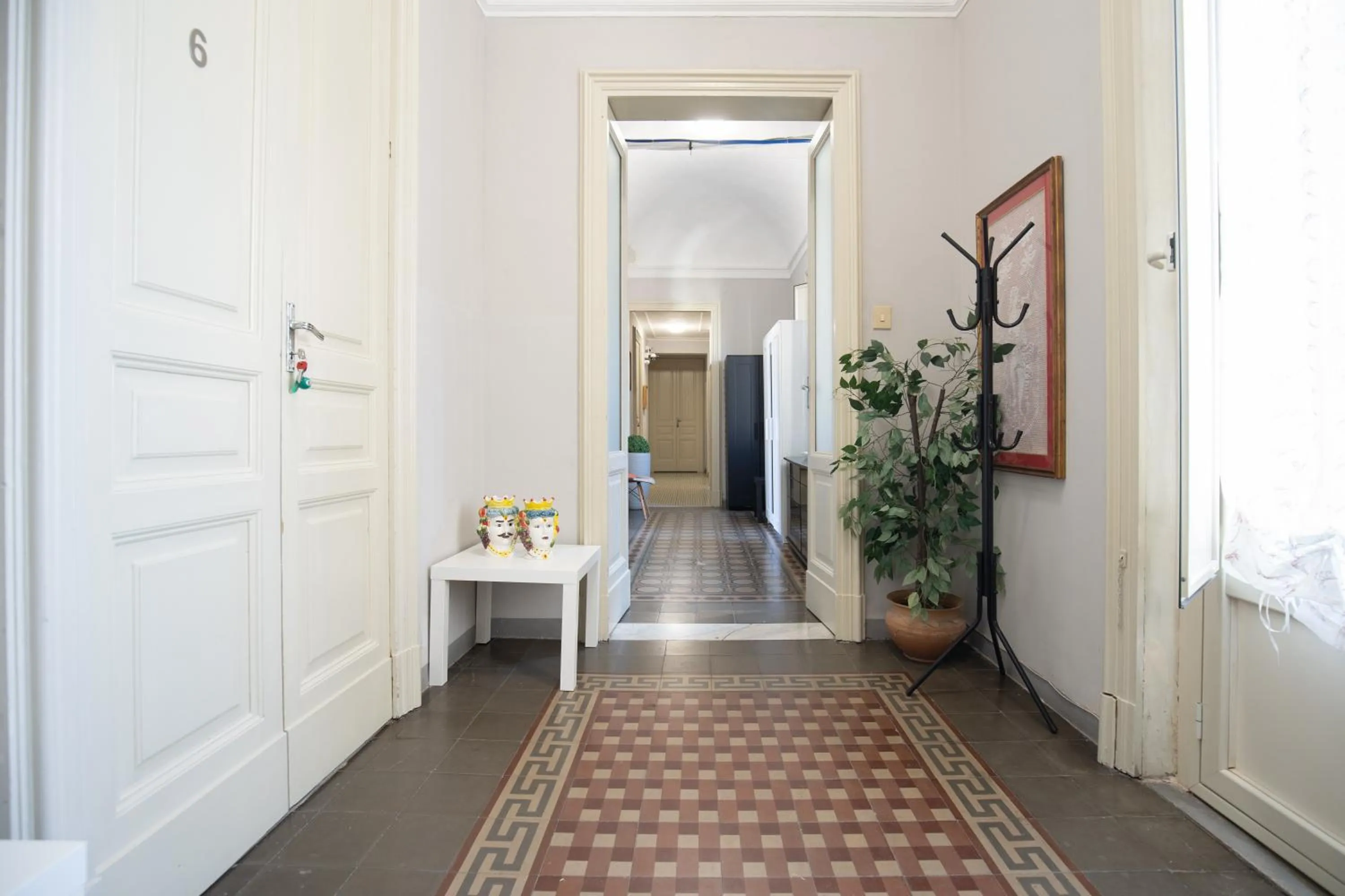 Tra l'Etna e il mare via Oberdan