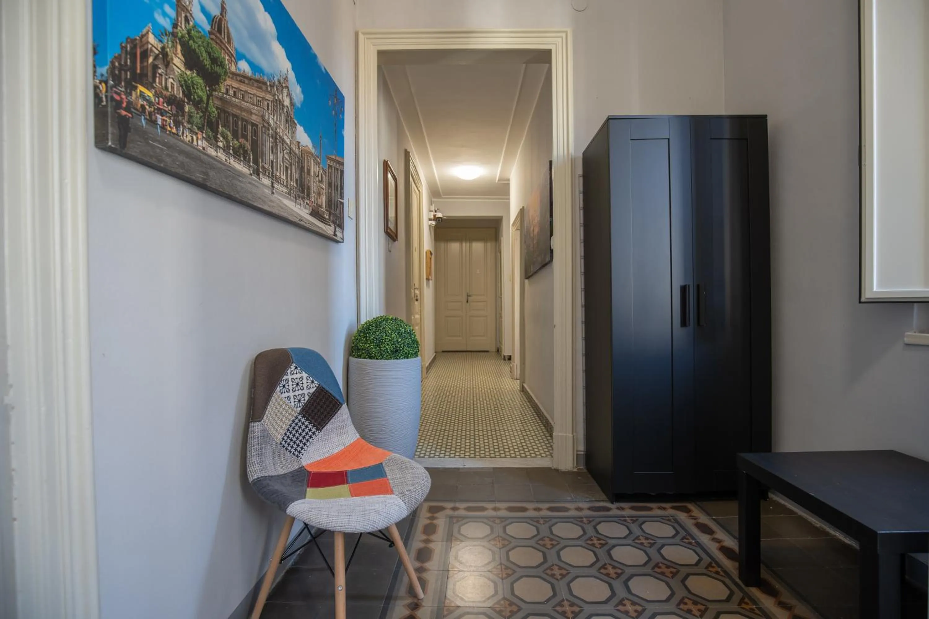 Tra l'Etna e il mare via Oberdan