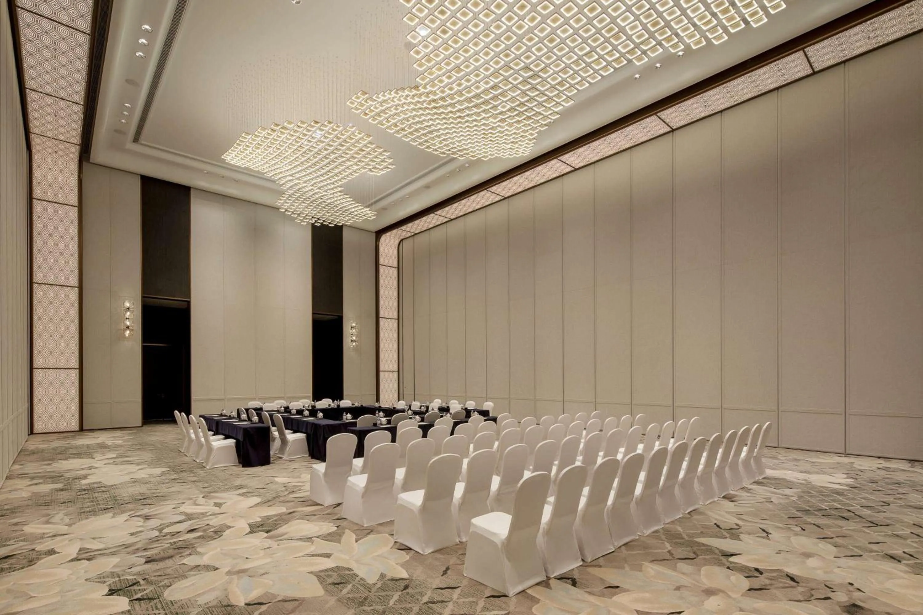 Banquet/Function facilities in Wyndham Grand Shanxi Xiaohe Xincheng