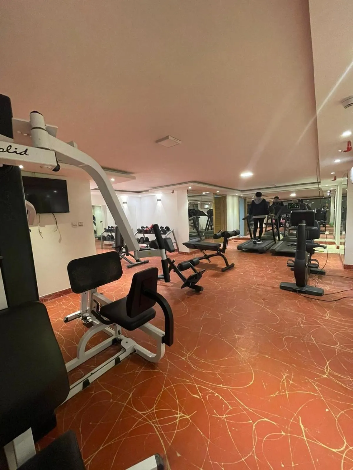 Fitness centre/facilities in Mira Business Hotel