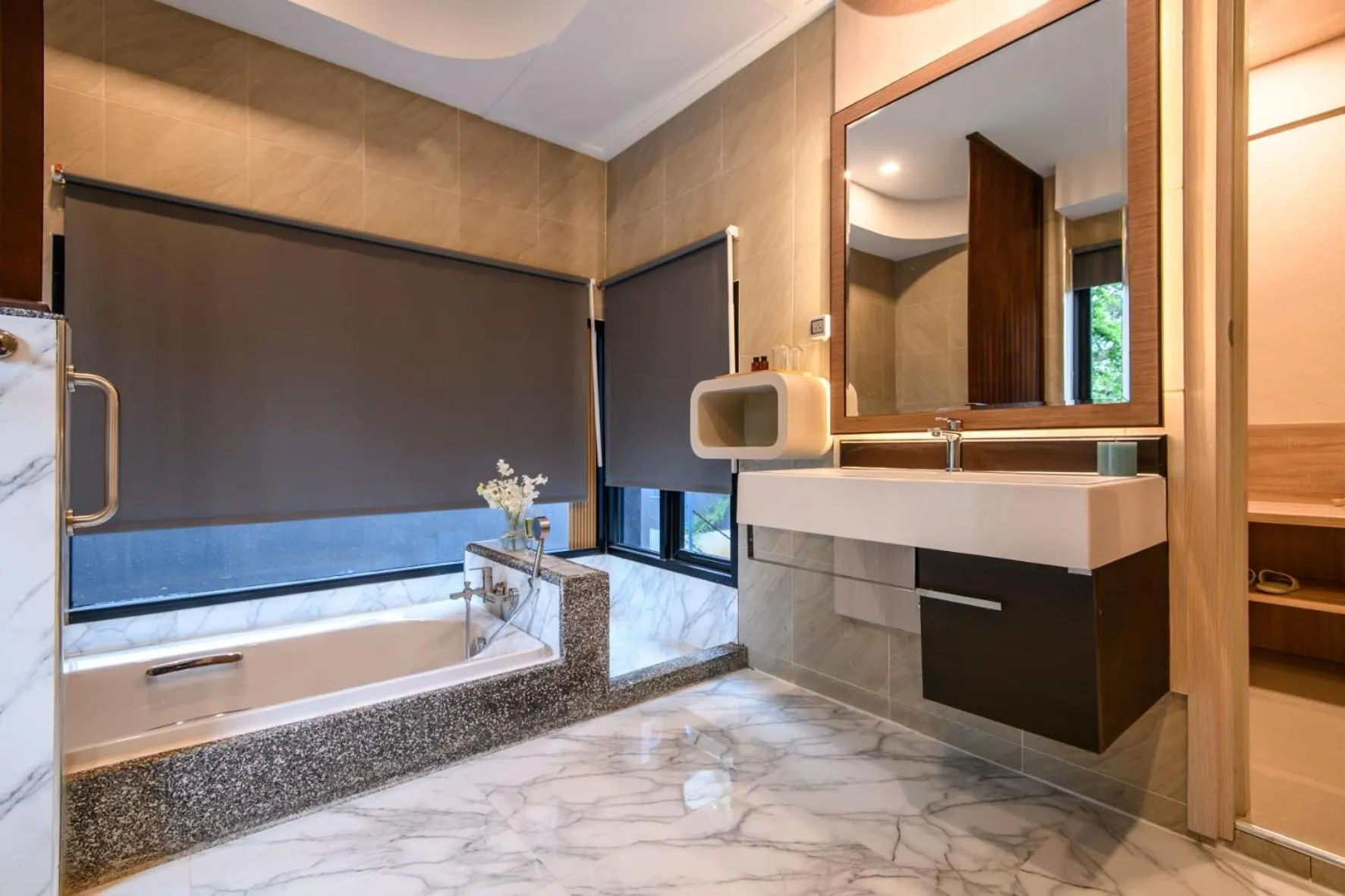 Bathroom in Mangrovebay Krabi Beachfront Pool Villa