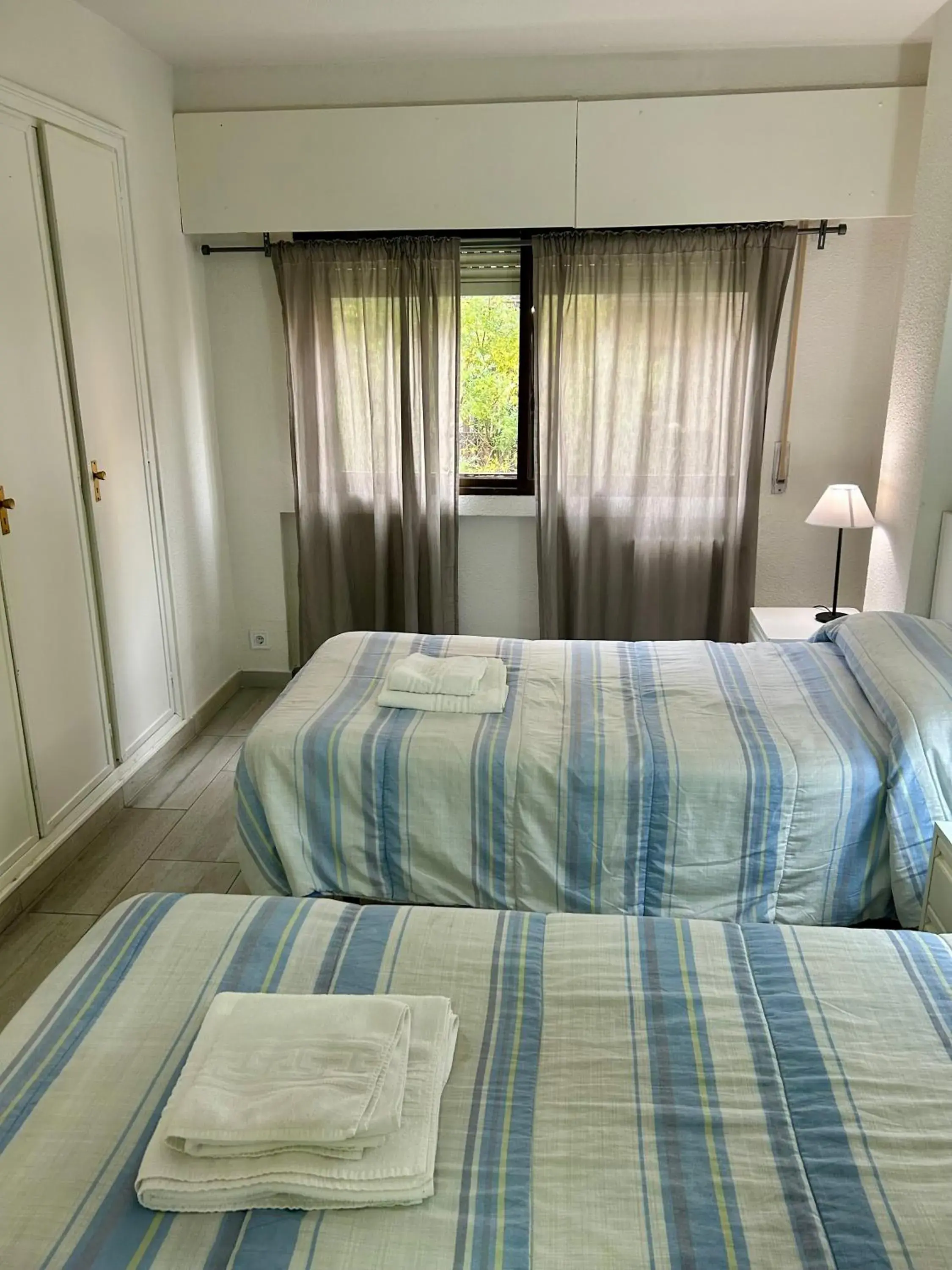 Photo of the whole room, Bed in Apartamentos Goya 75 Photo of the whole room, Bed in Apartamentos Goya 75