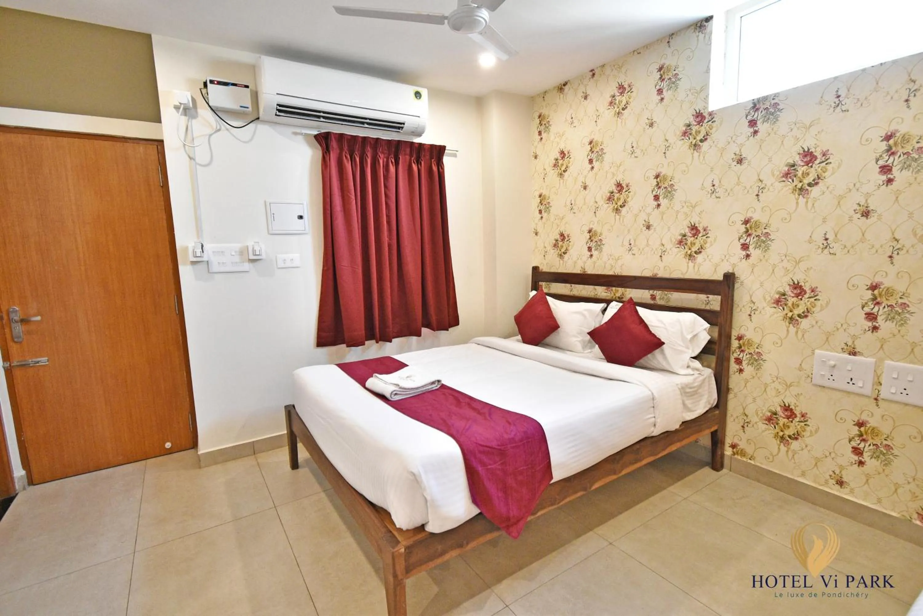 Bed in Hotel Vi Park - City Centre