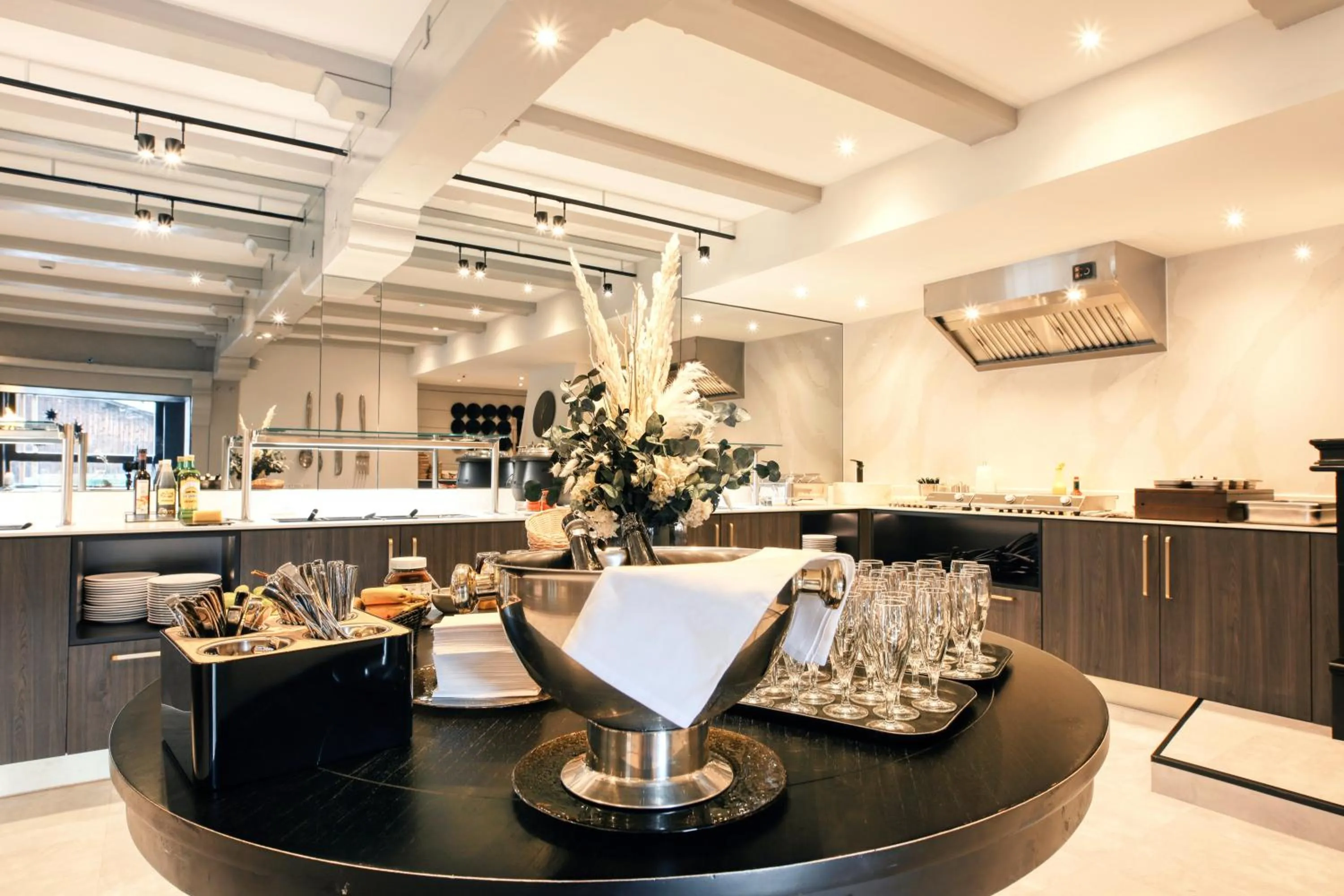 Food and drinks in Das Kronberg Hotel - Adults Only - inkl Soft- und Heißgetränkeflat