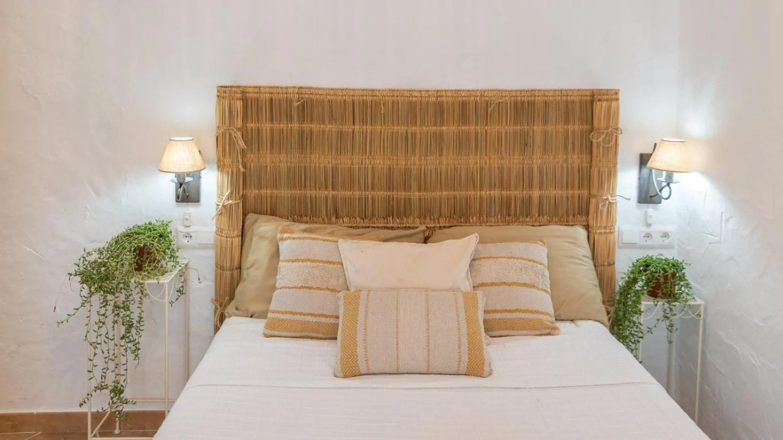 Bedroom, Bed in Casa La Pradera Antequera by Ruralidays