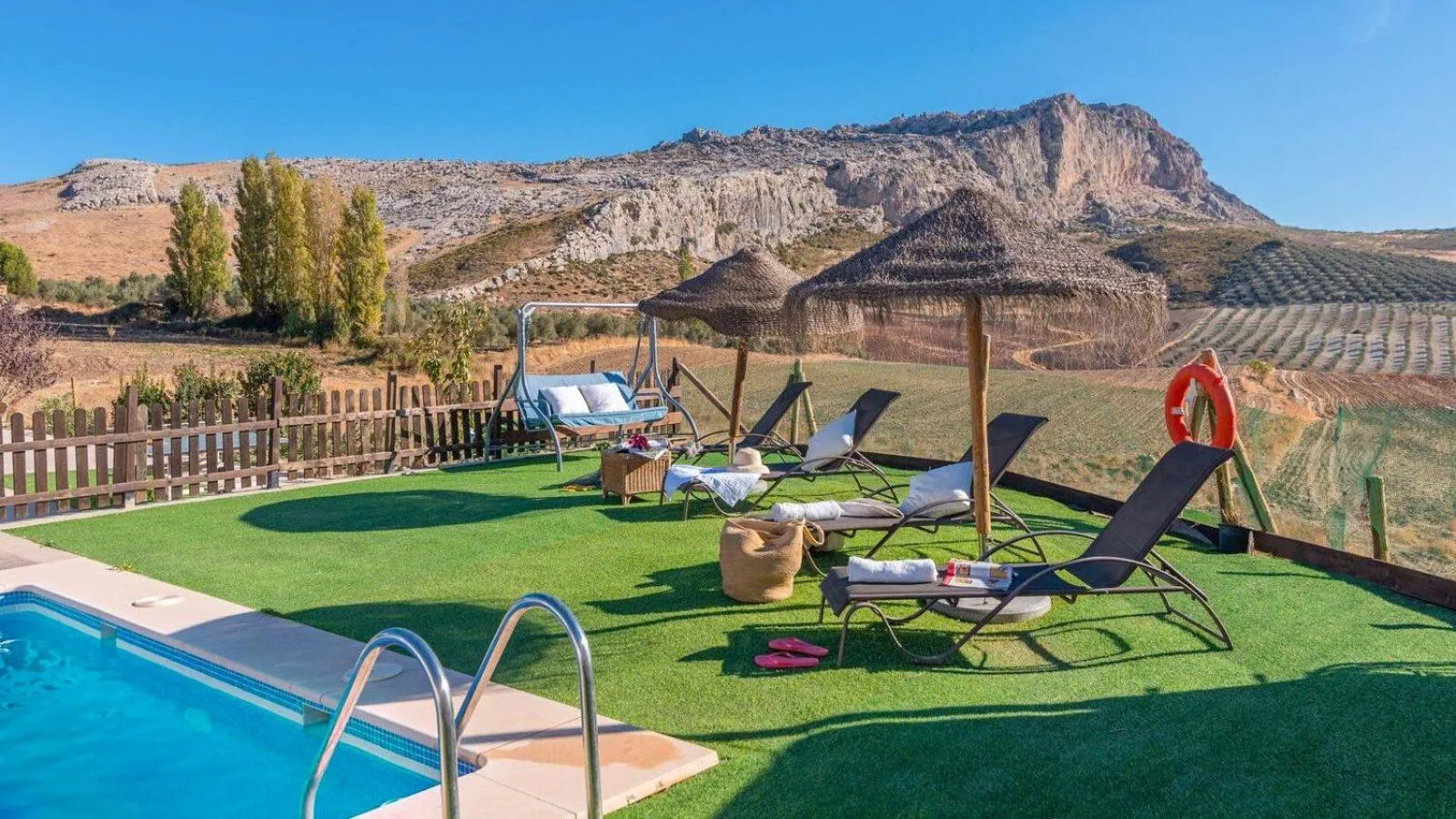 Swimming pool in Casa La Pradera Antequera by Ruralidays