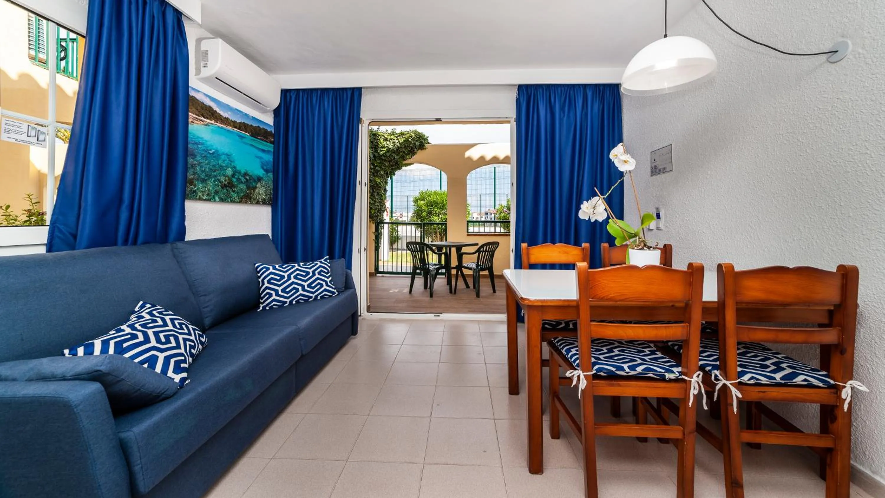 Living room in Globales Binimar