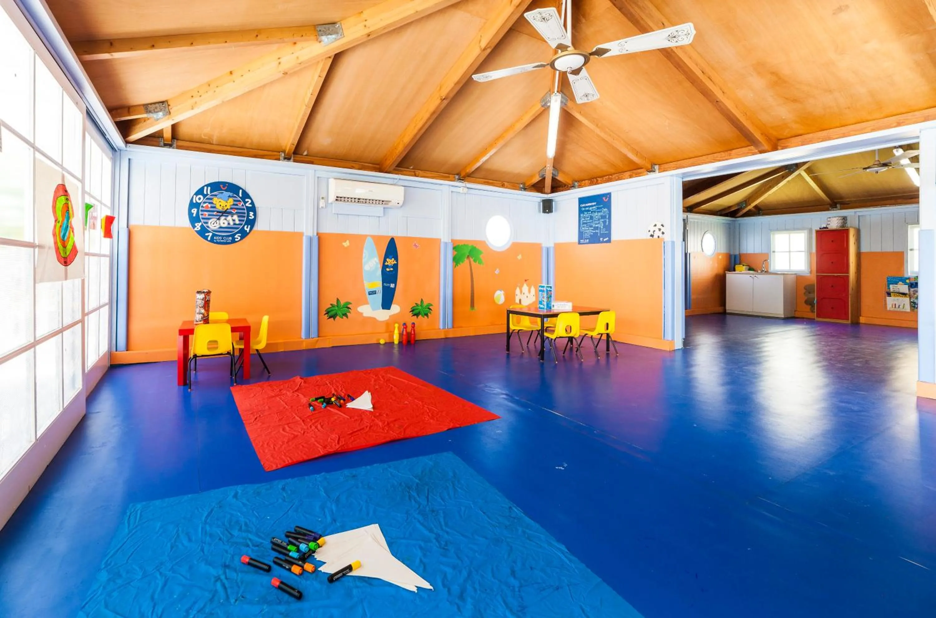 Kids's club in Globales Binimar