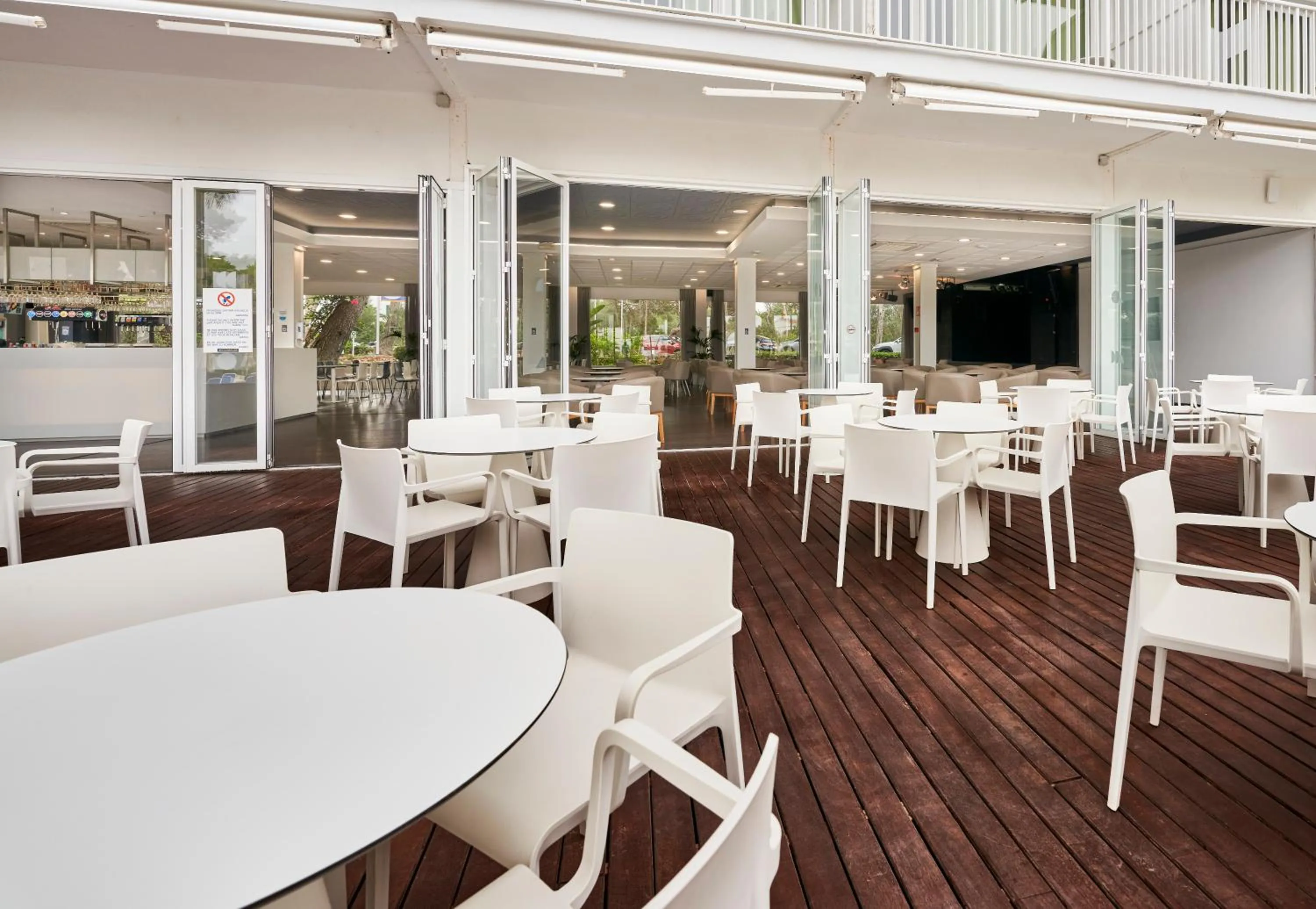 Lounge or bar in Globales Cala Blanca