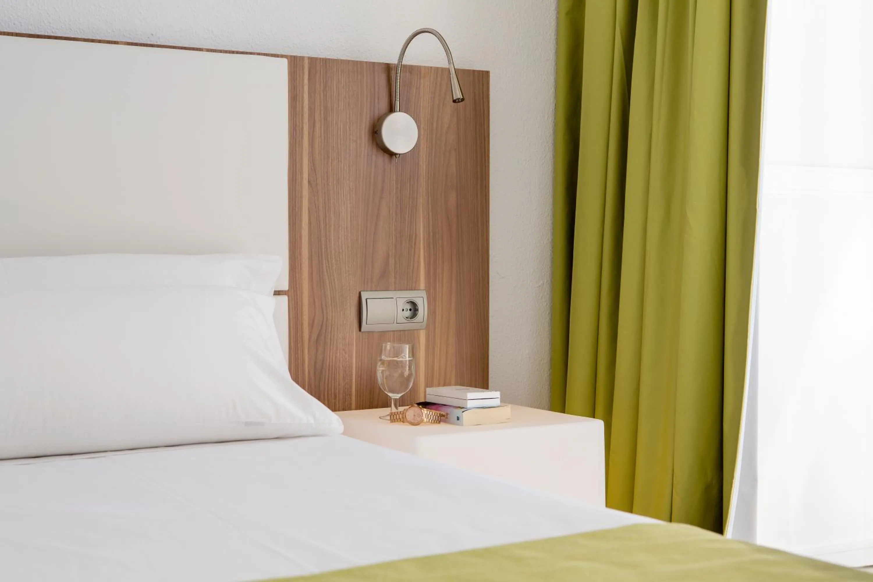 Bed in Globales Cala Blanca