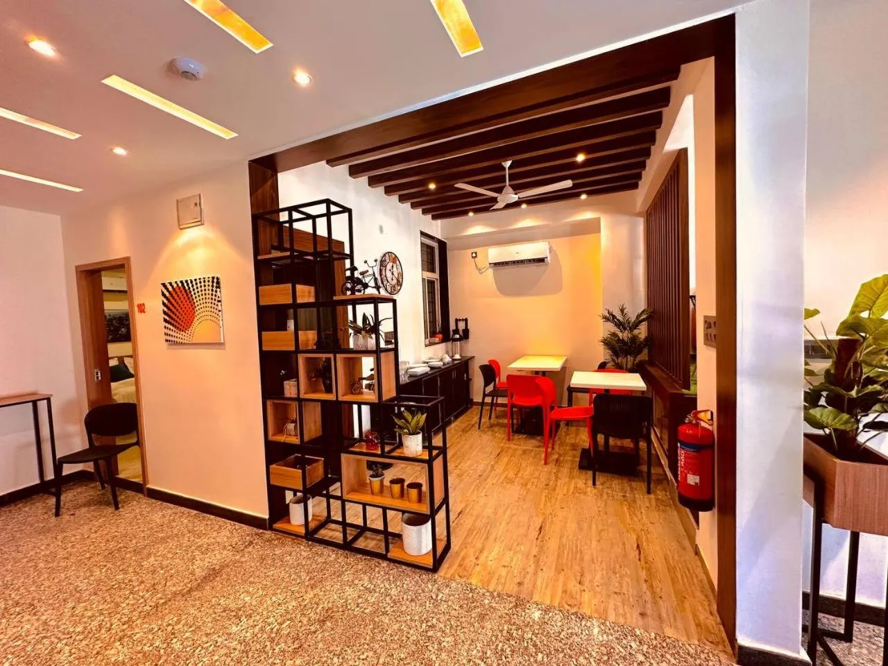 Restaurant/places to eat in Hotel New Centro