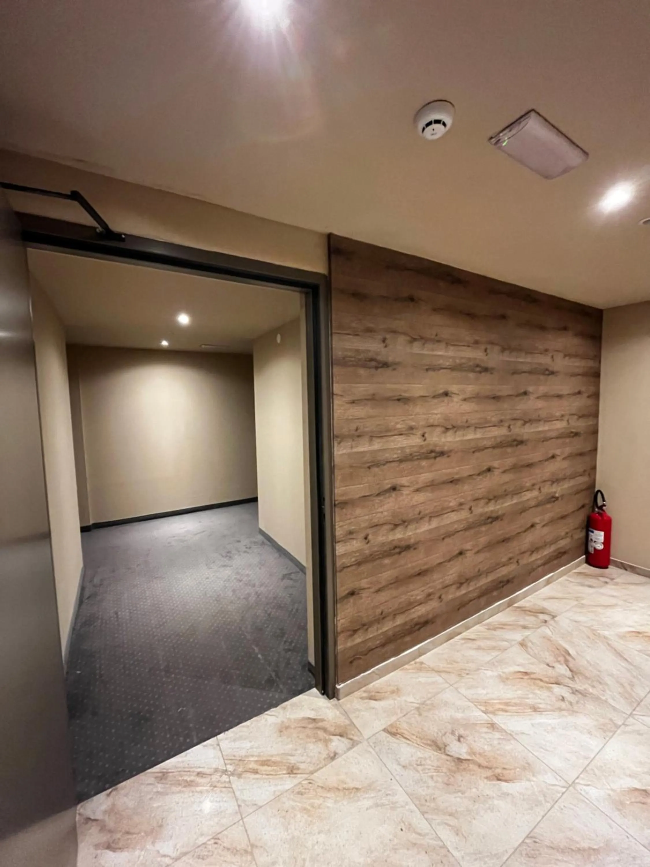 Property building in Apartments Myna in Kraljevi Cardaci
