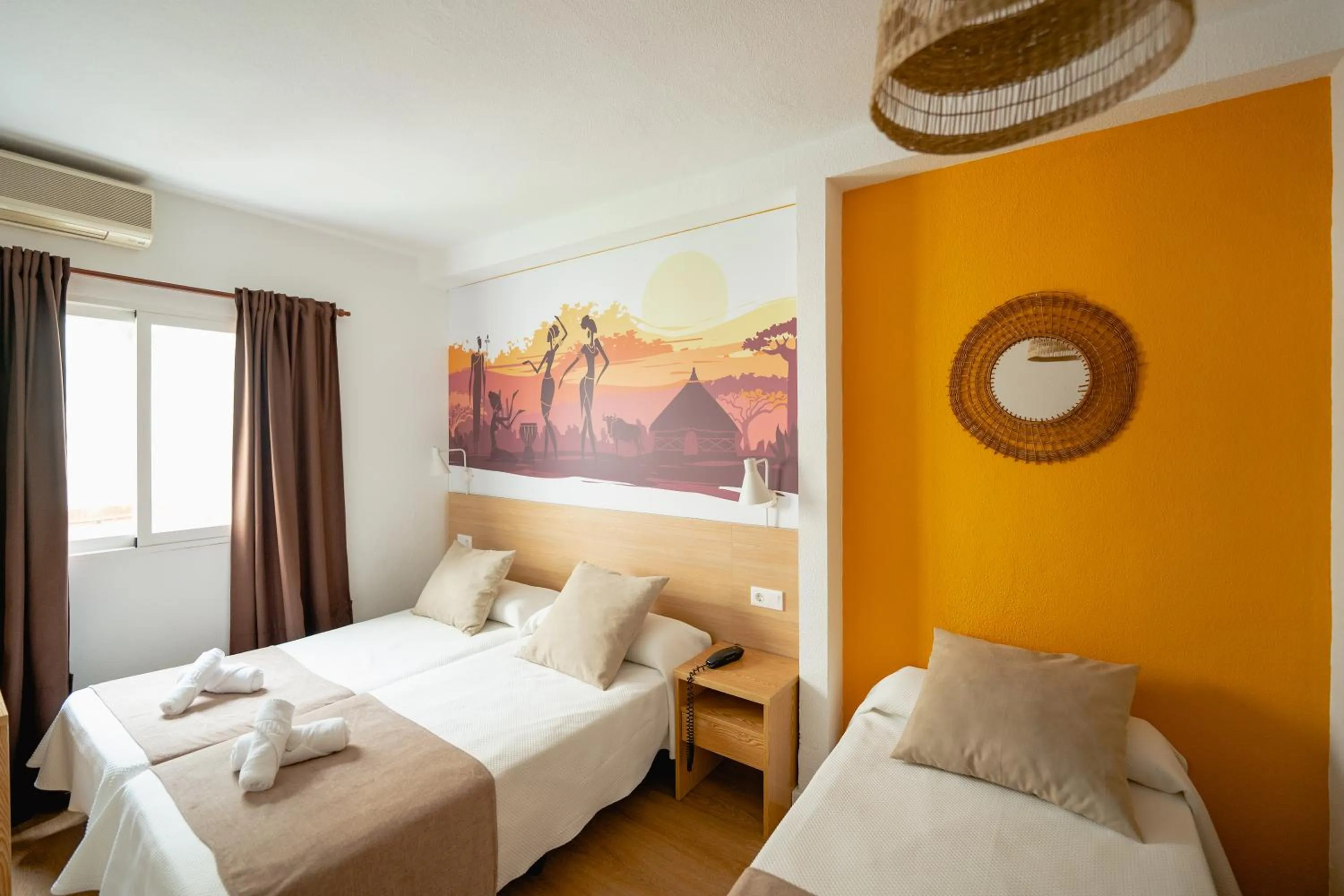 Bed in Hotel Internacional