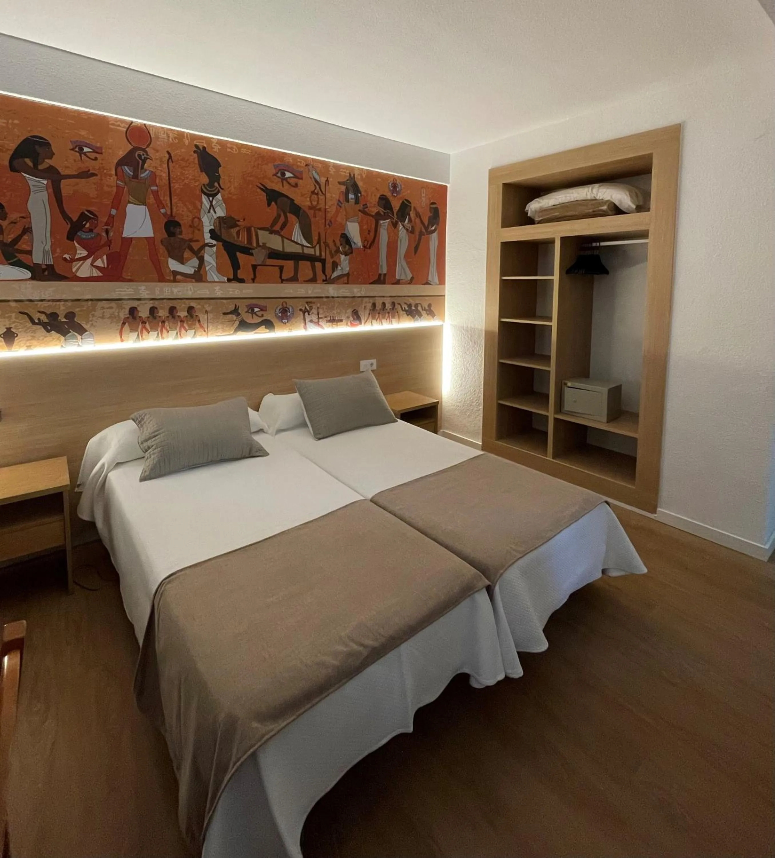 Bed in Hotel Internacional