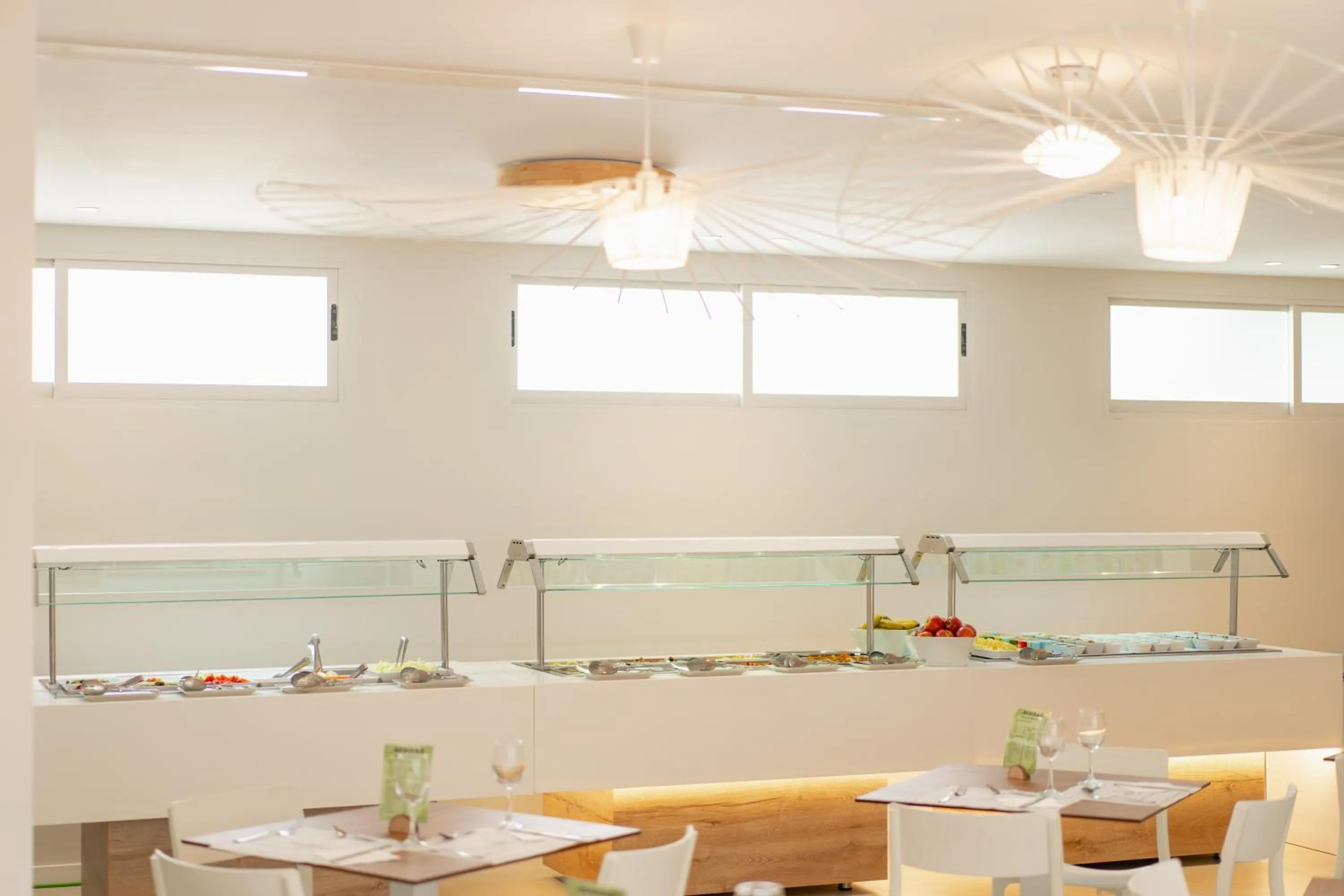 Restaurant/places to eat in Hotel Internacional