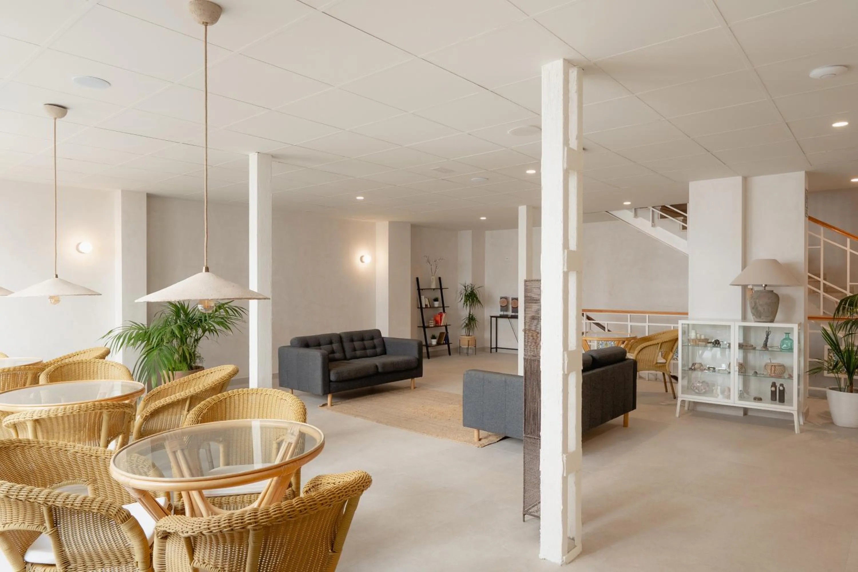 Communal lounge/ TV room in Hotel Internacional