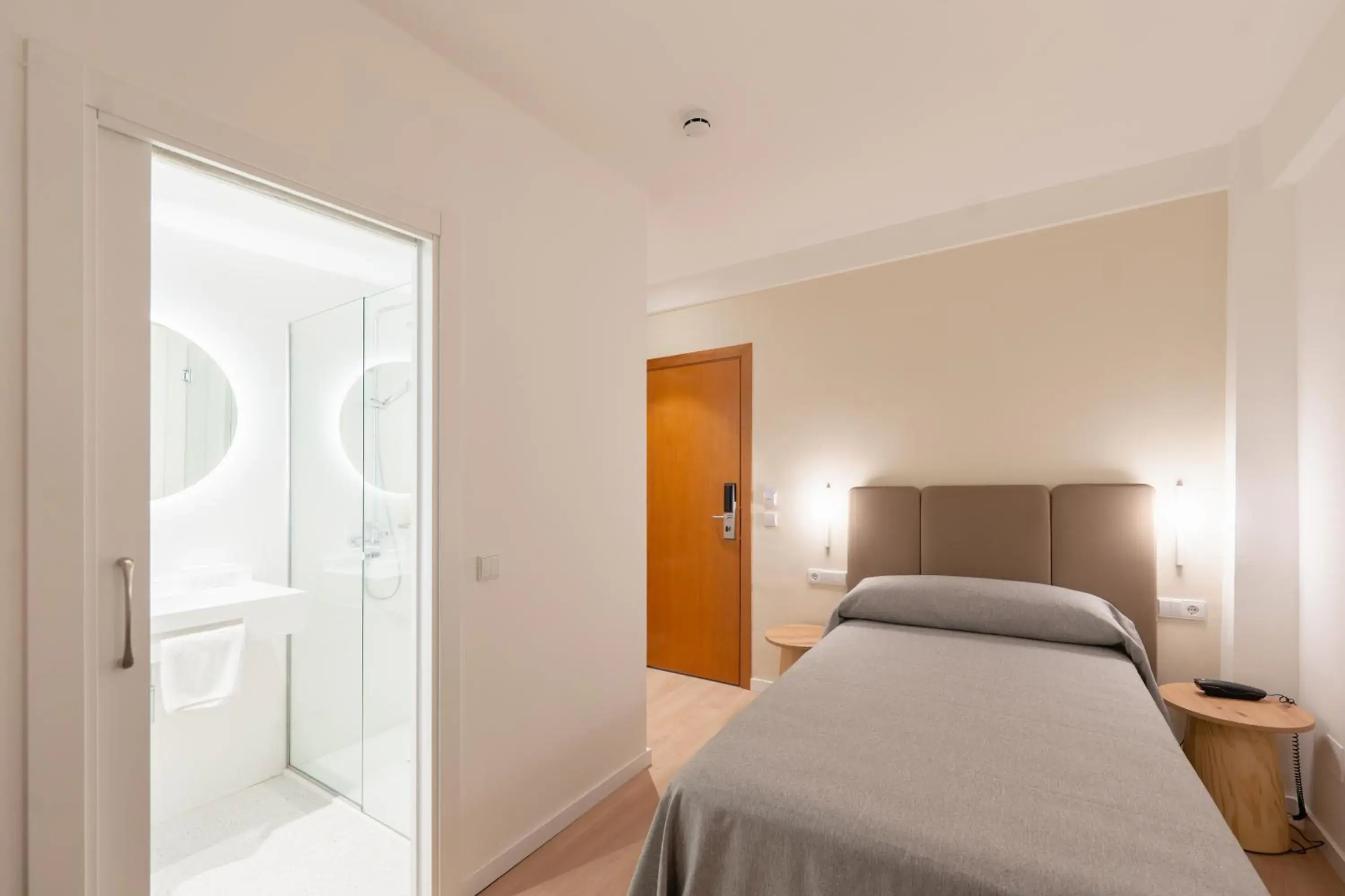 Single Room in Hotel RH Sol Single Room in Hotel RH Sol