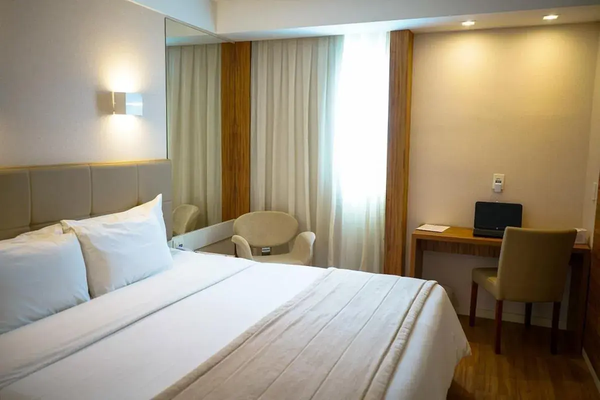 Deluxe King Room - single occupancy in Linhares Design Hotel Deluxe King Room - single occupancy in Linhares Design Hotel