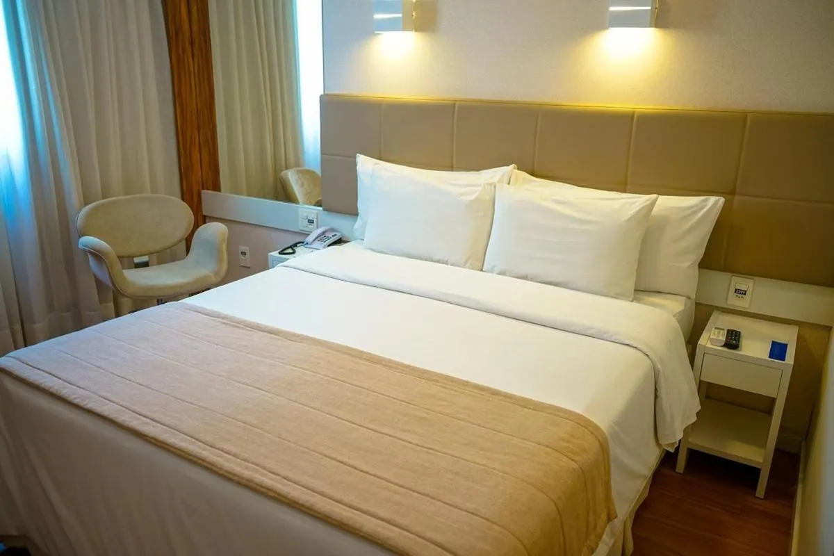 Bedroom, Bed in Linhares Design Hotel