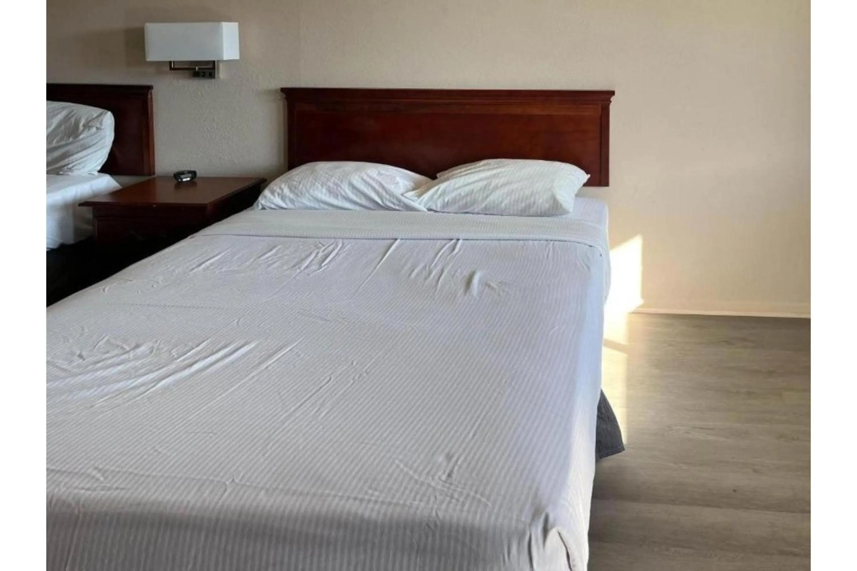 Bedroom, Bed in Studio 6 Millington TN