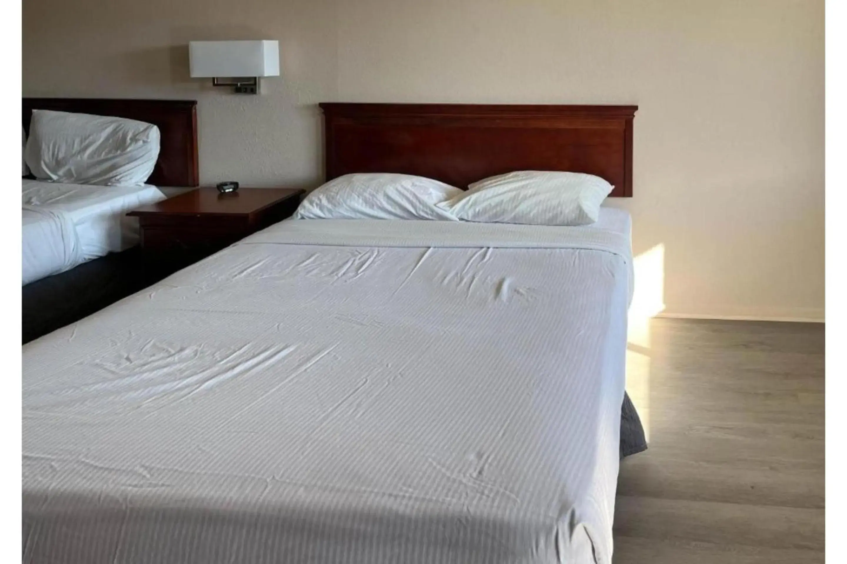 Bedroom, Bed in Studio 6 Millington TN Bedroom, Bed in Studio 6 Millington TN