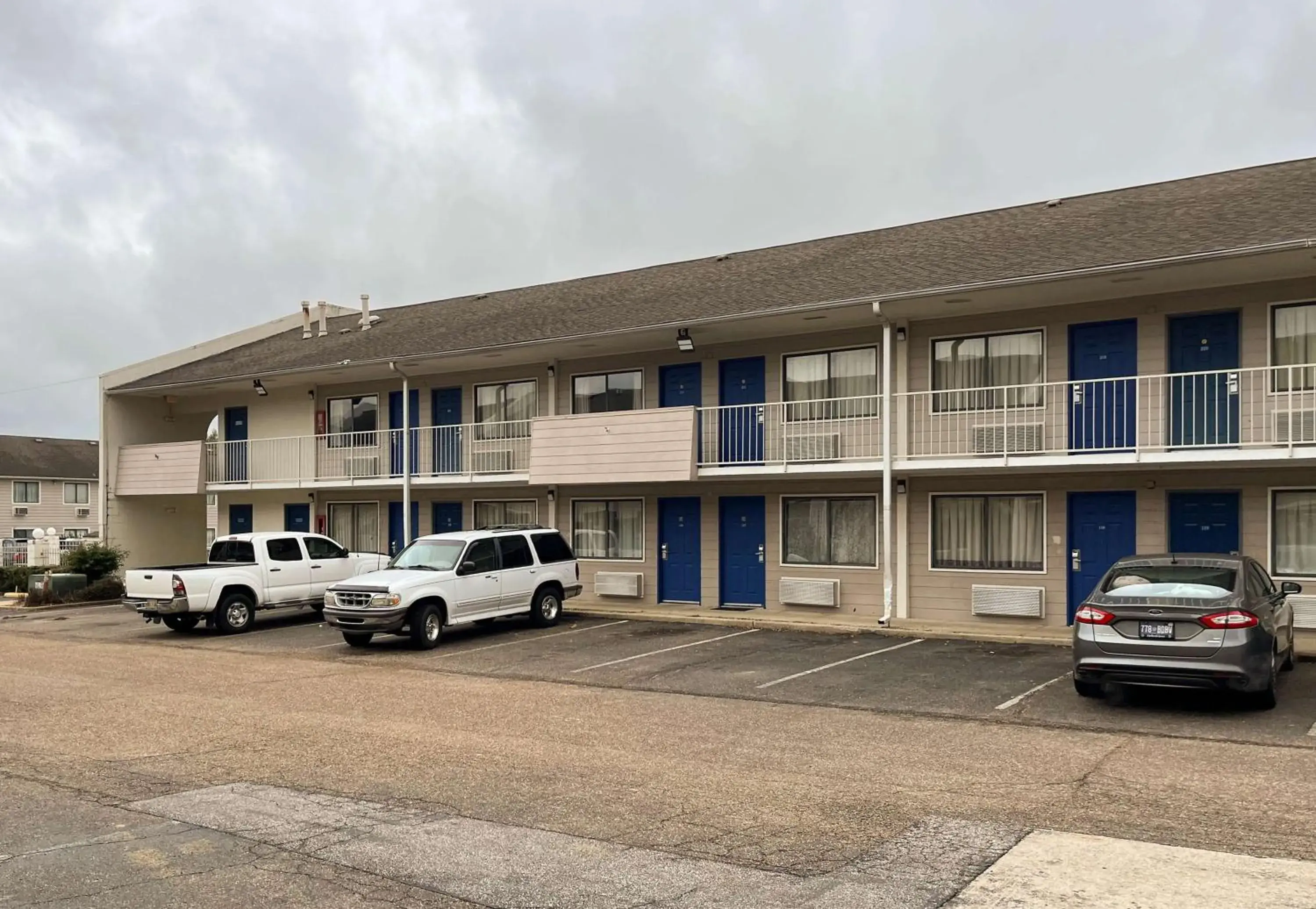 Property building in Studio 6 Millington TN Property building in Studio 6 Millington TN