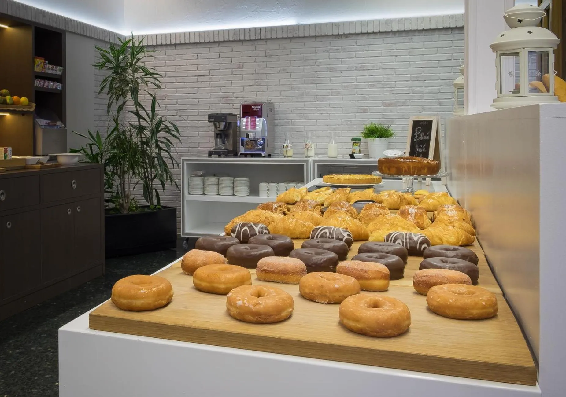 Buffet breakfast in Spirit Hotel Ciudad de Burgos