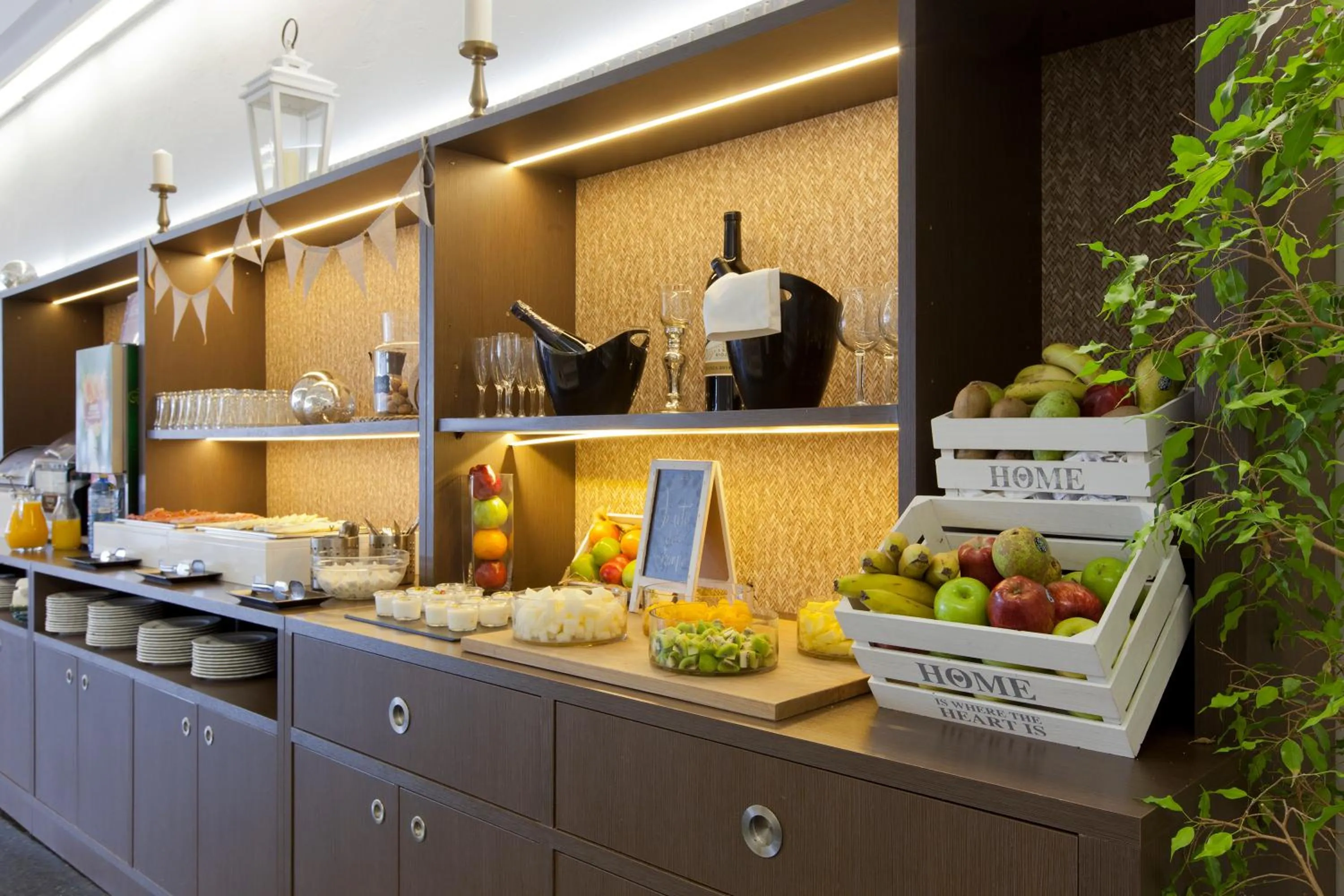 Buffet breakfast in Spirit Hotel Ciudad de Burgos