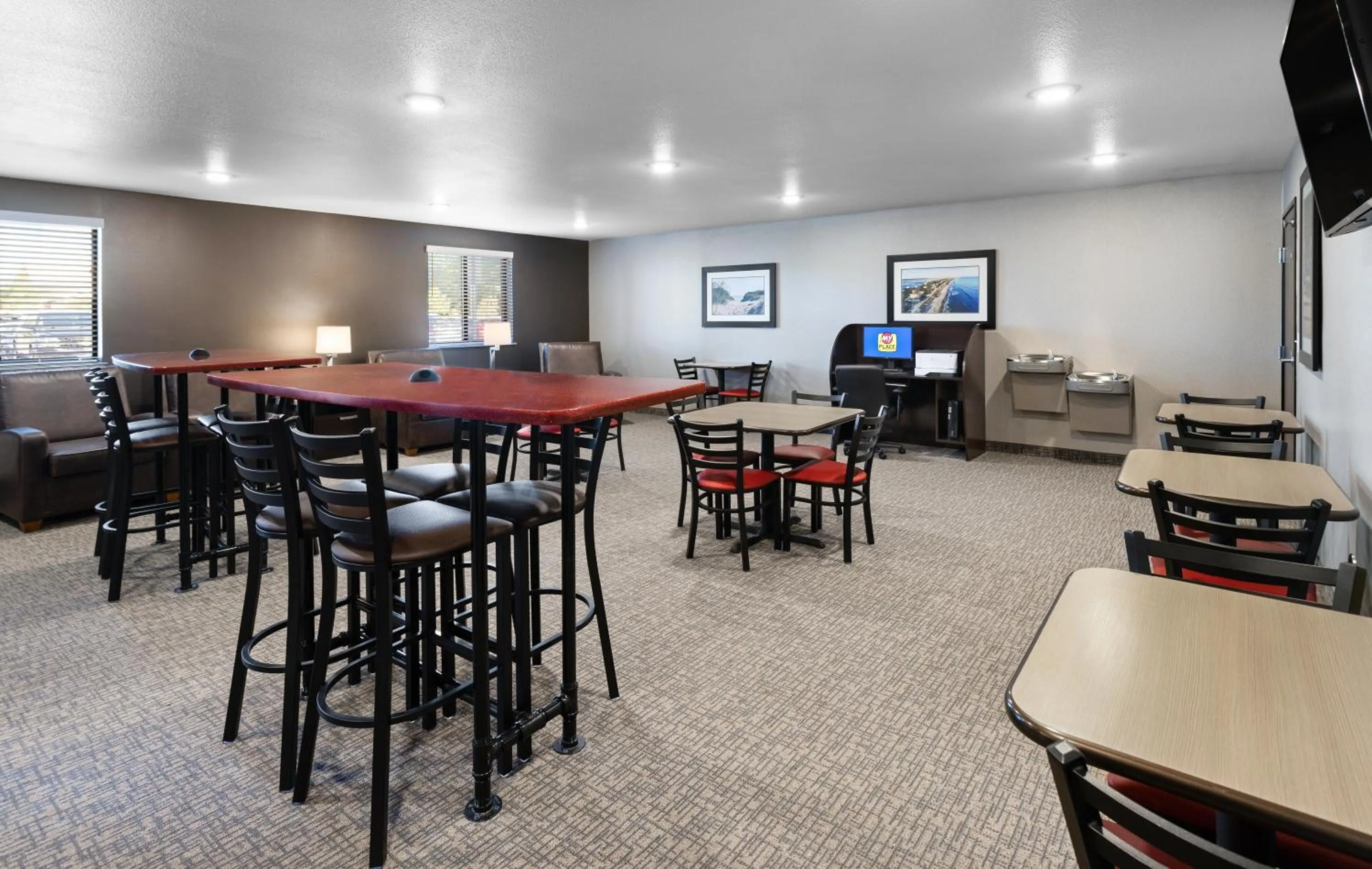 TV and multimedia in My Place Hotel-Jacksonville-Camp Lejeune, NC