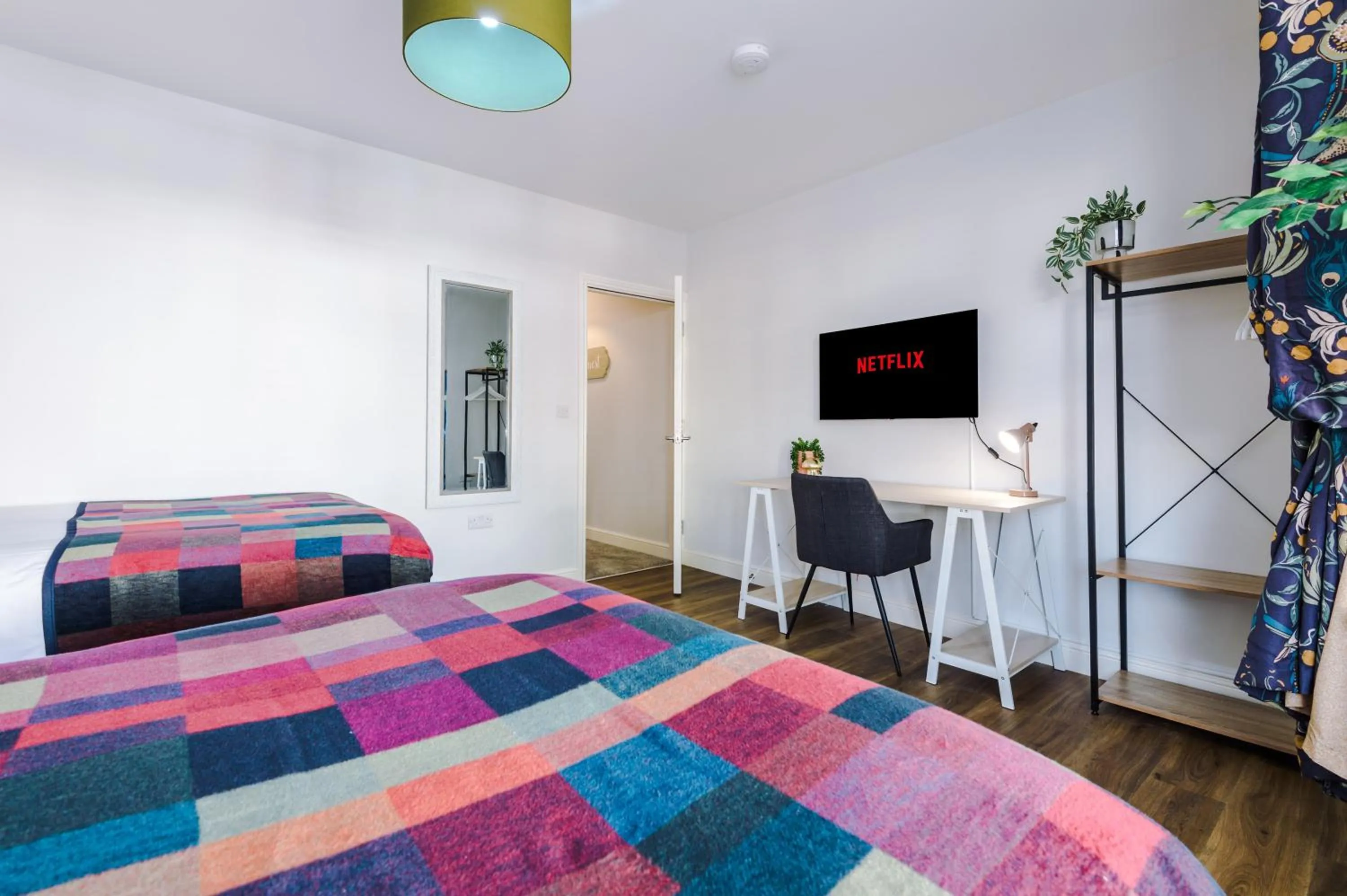 Bed in Beechwood Lodge Serviced Apartment