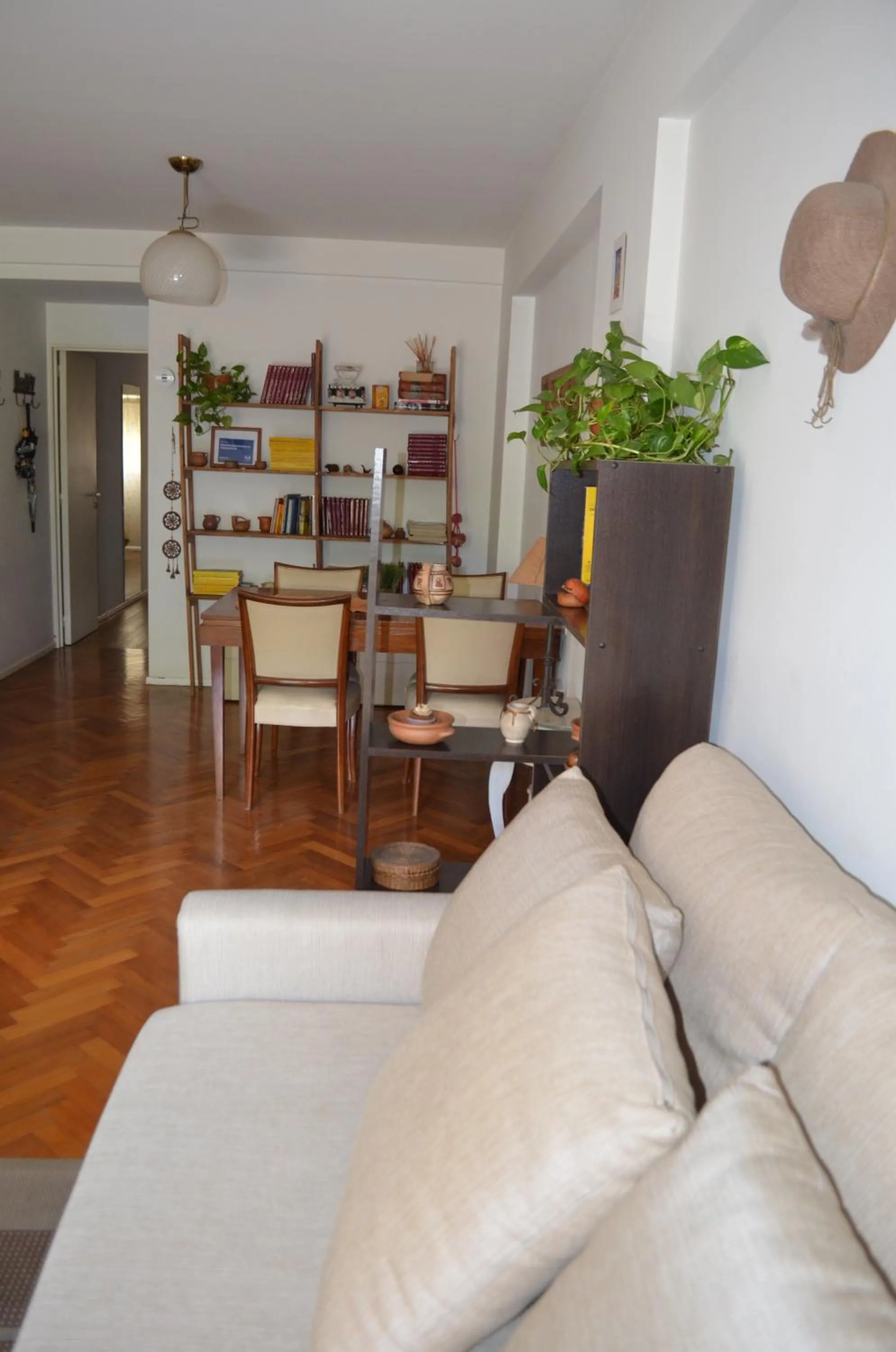 Living room in Balvanera I