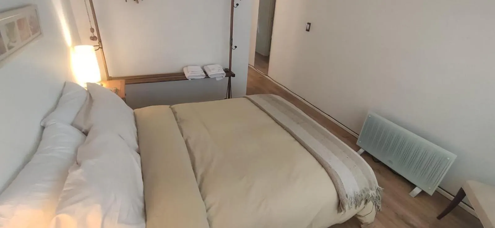 Bedroom, Bed in Balvanera I