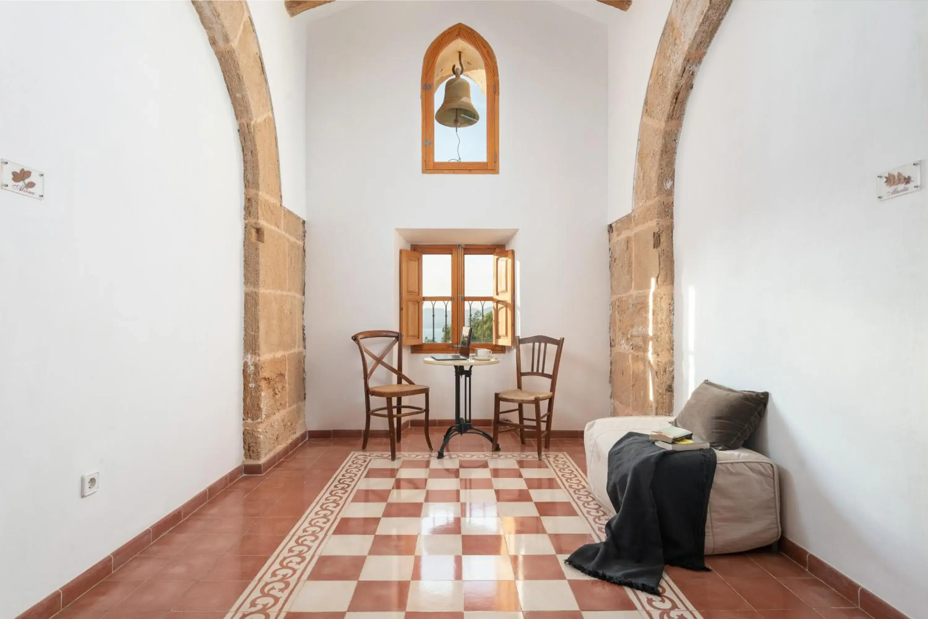 Lobby or reception in Petit Hotel Hostatgeria La Victoria Lobby or reception in Petit Hotel Hostatgeria La Victoria