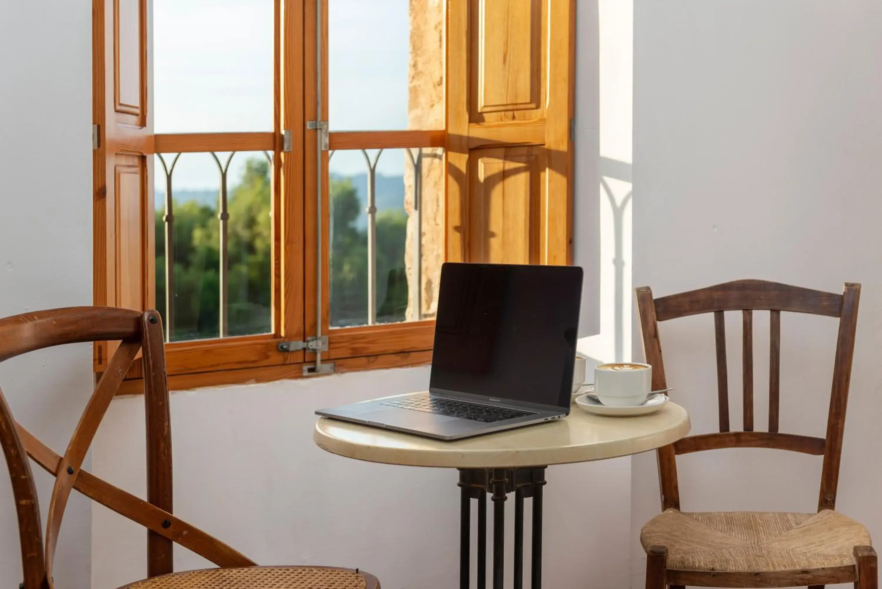 Lobby or reception in Petit Hotel Hostatgeria La Victoria Lobby or reception in Petit Hotel Hostatgeria La Victoria