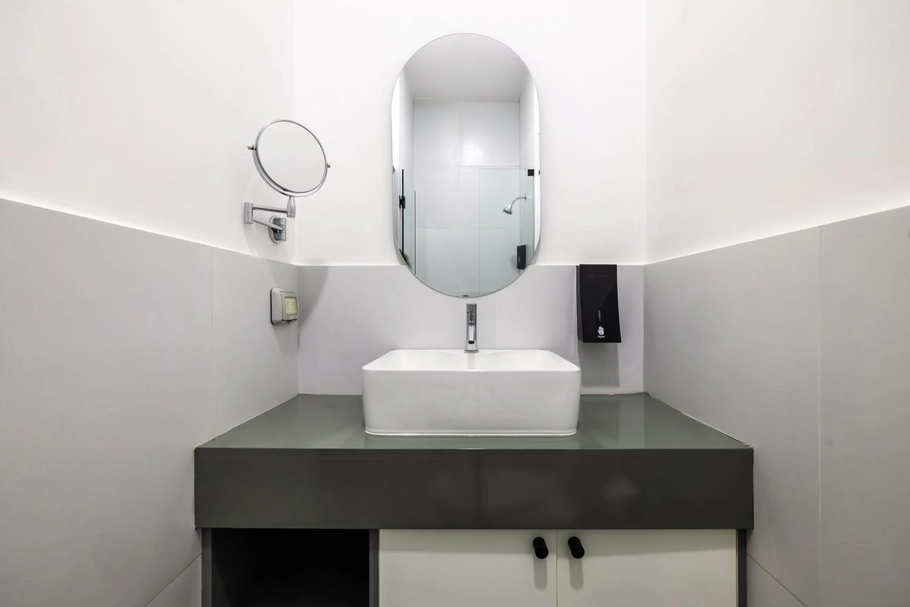 Bathroom in TARATA BOUTIQUE HOTEL